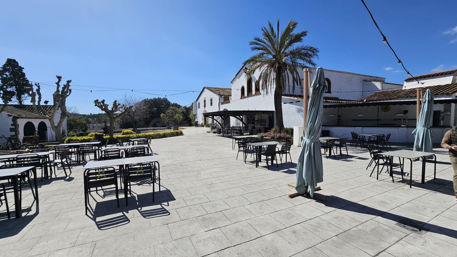 EXCLUSIVA PROPIEDAD EN VENTA EN TORDERA – MASÍA HISTÓRICA CO