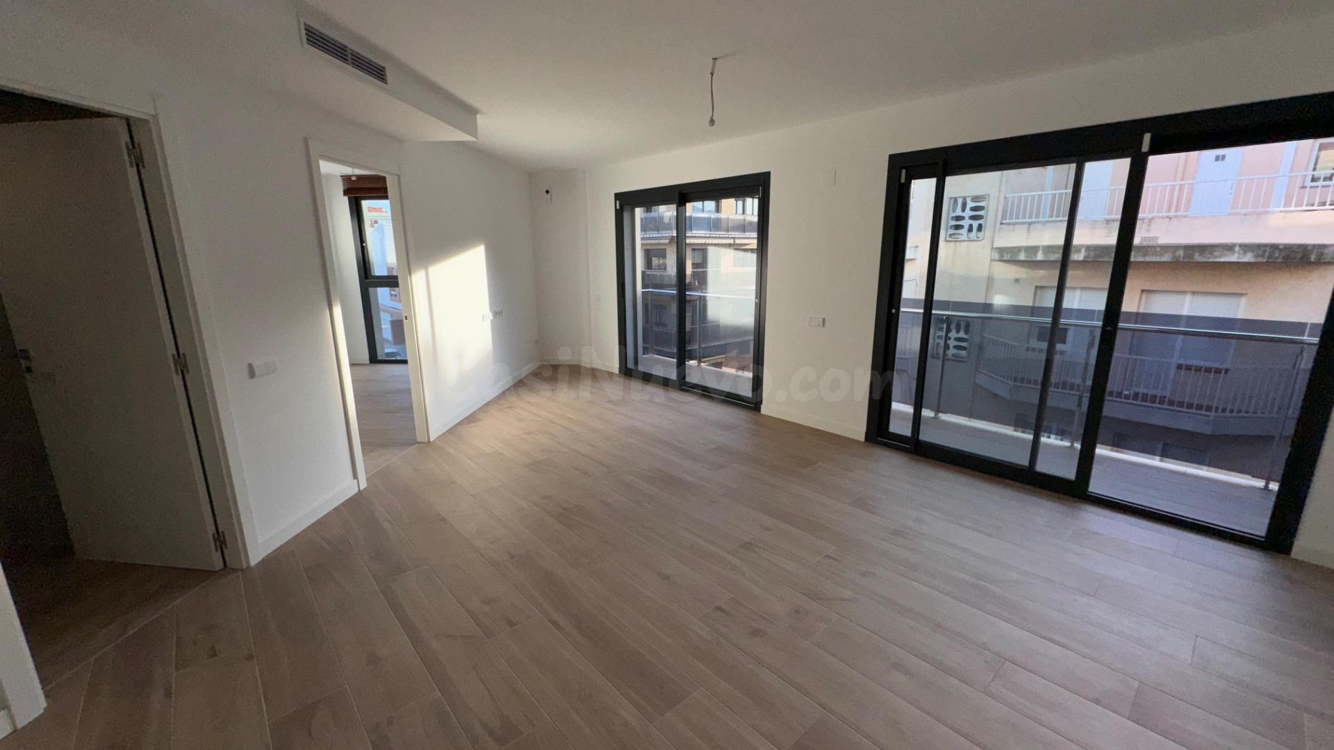 PISO DE OBRA NUEVA A LA VENTA EN PINEDA DE MAR – ACABADOS DE - foto 4