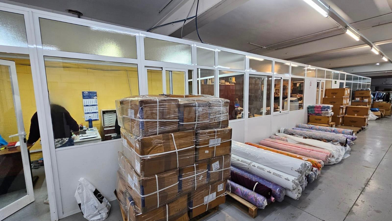 NAVE INDUSTRIAL A LA VENTA EN PINEDA DE MAR – GRANDES DIMENS - foto 2