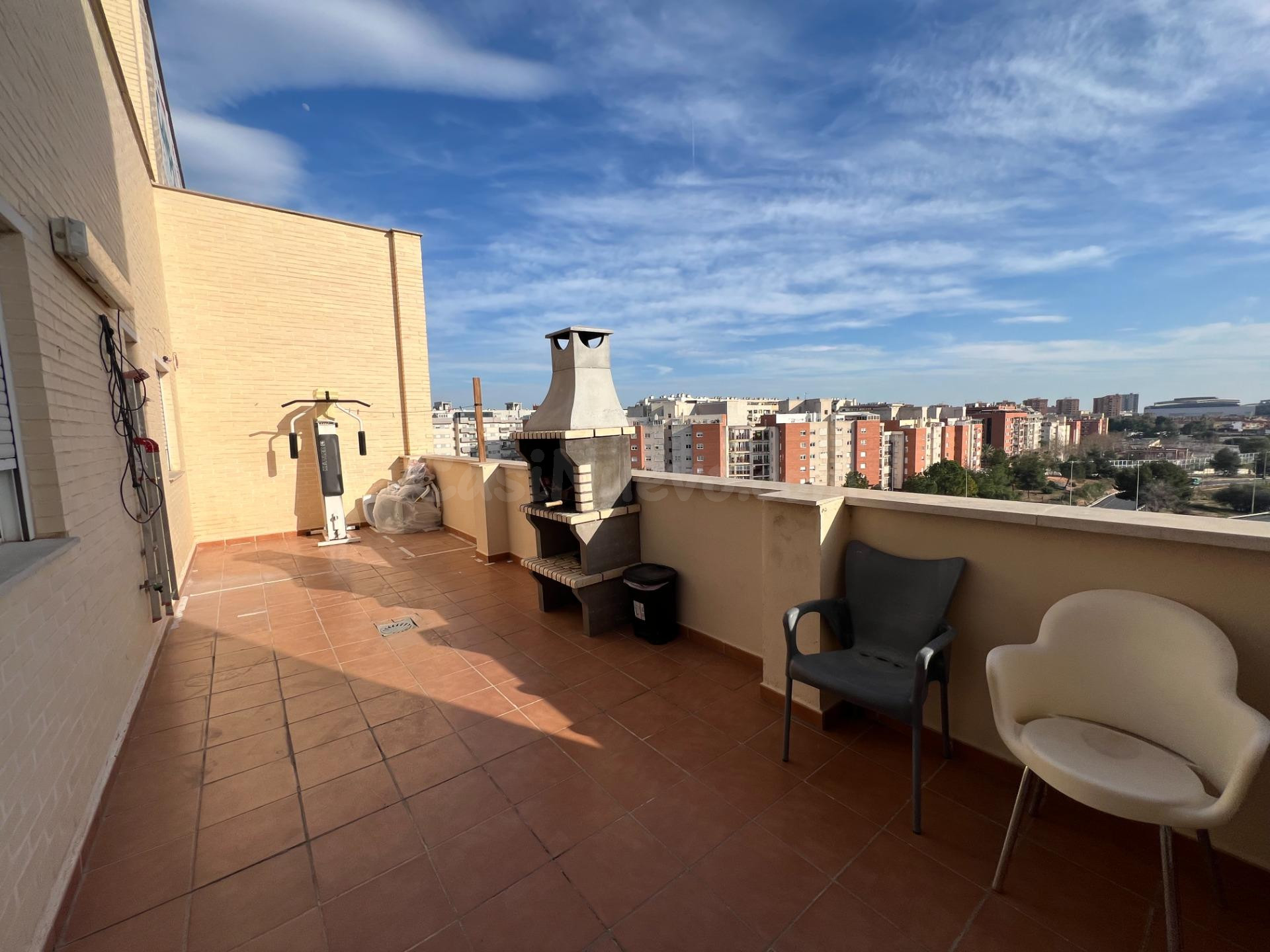 Exclusivo ático con dos terrazas en Valterna
