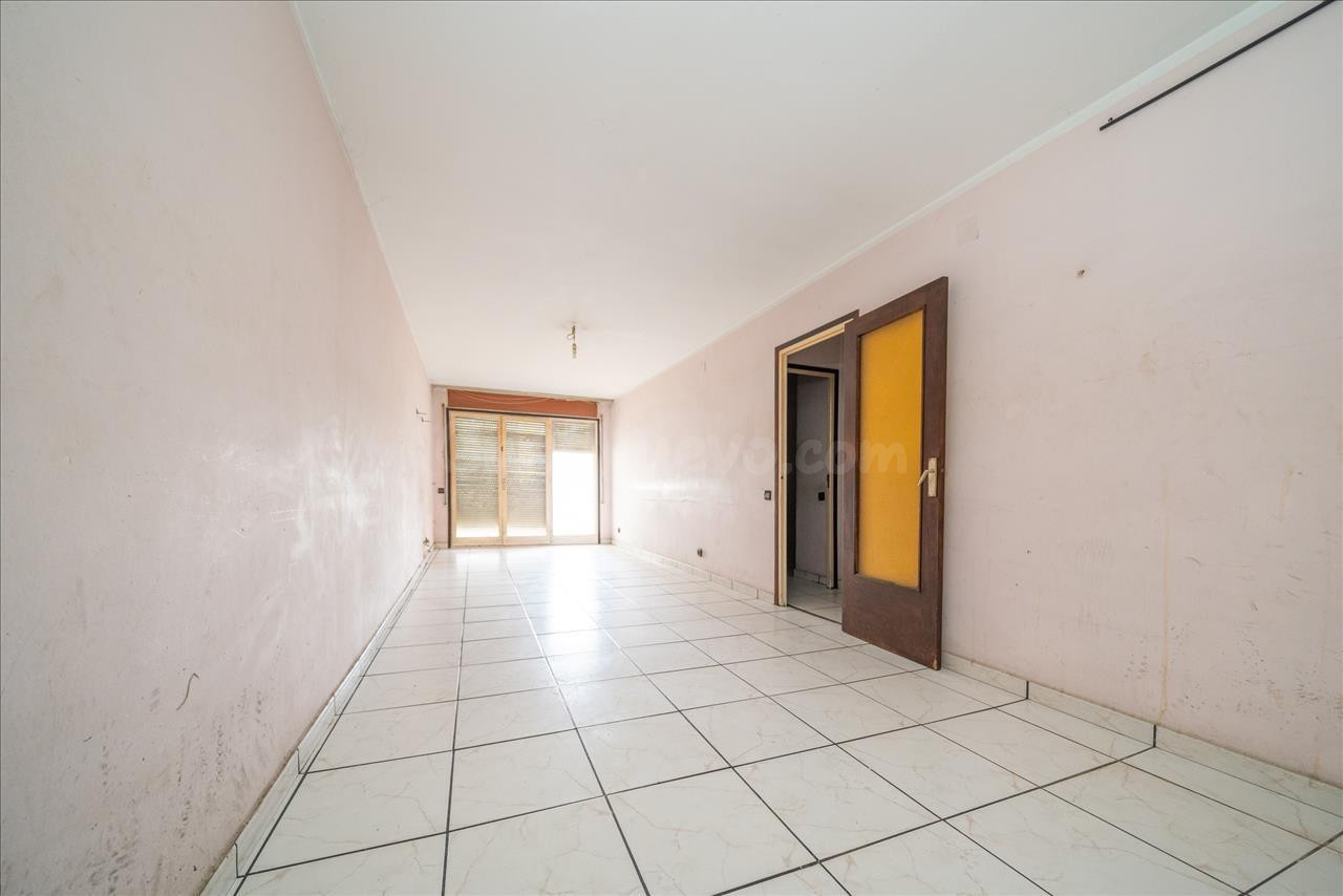 AMPLIO PISO PARA REFORMAR A LA VENTA EN PALAFRUGELL