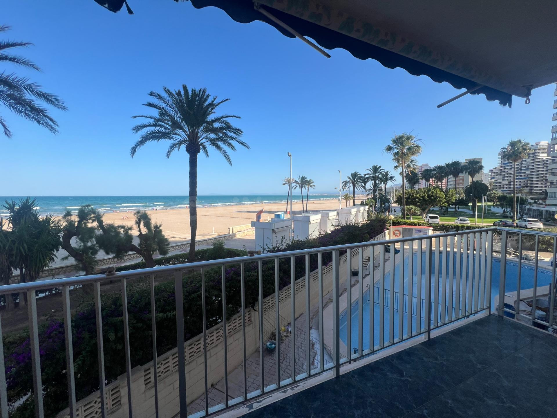 Espectacular apartamento frontal al mar en la Playa del Racó - foto 5