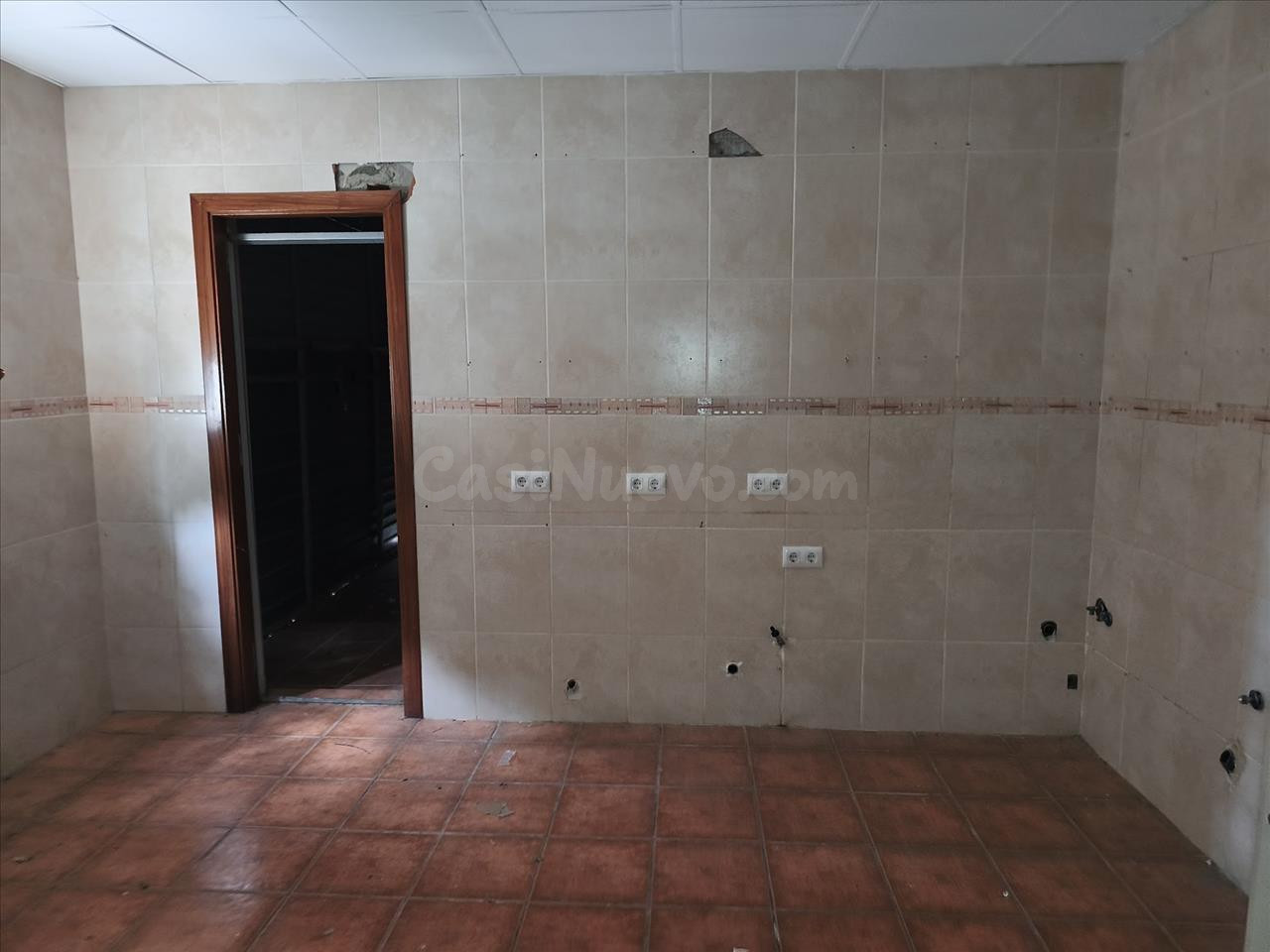 CHALET CON AMPLIO PATIO A LA VENTA EN RIELLS I VIABREA - foto 5