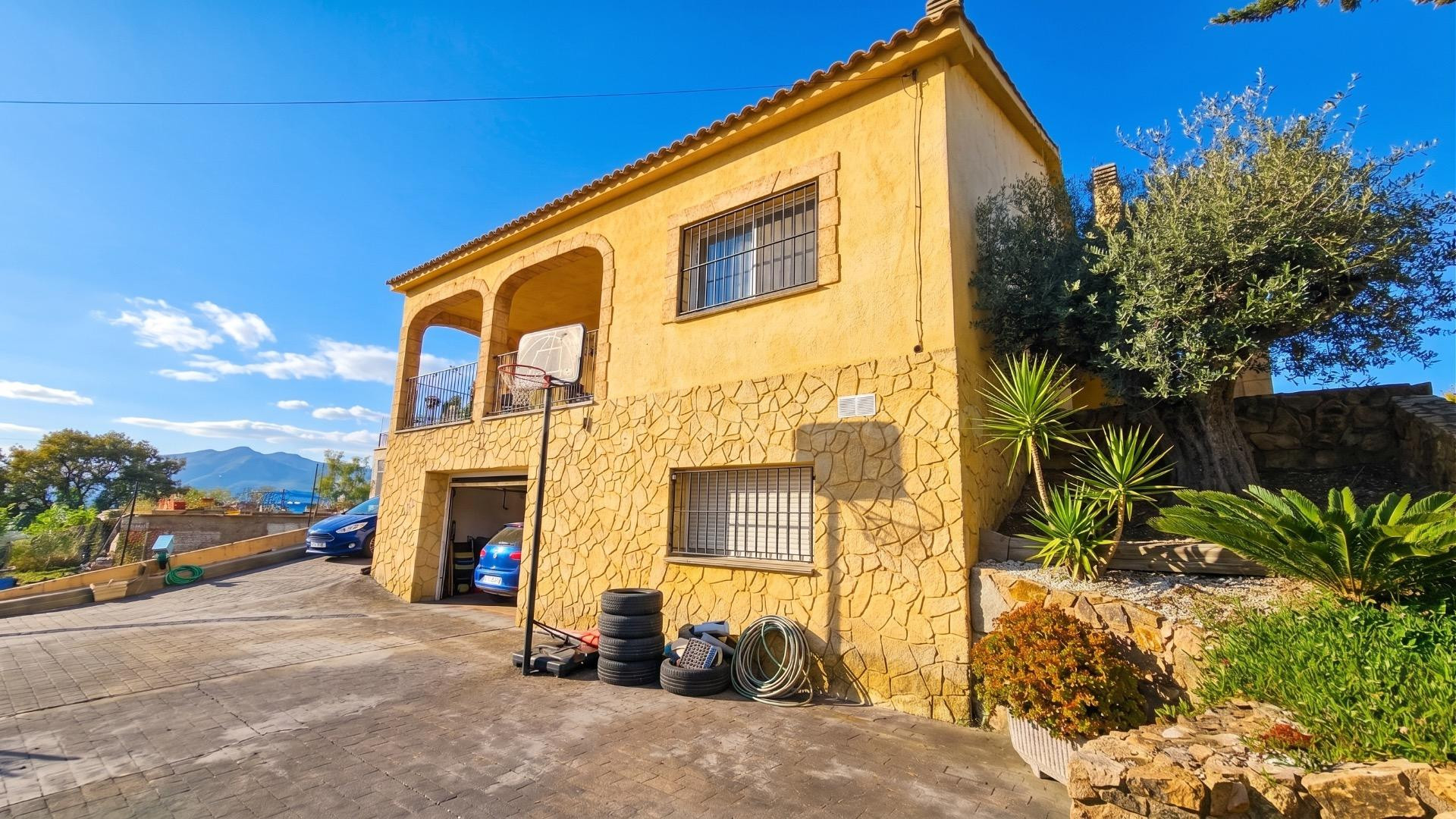 ESPECTACULAR CASA REFORMADA CON PISCINA EN MAÇANET DE LA SEL - foto 2