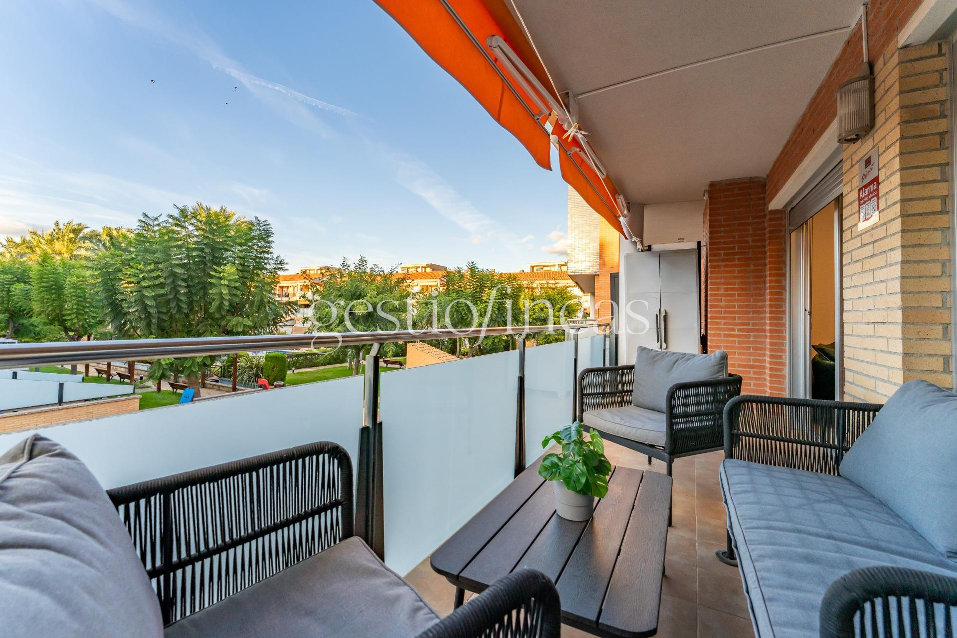 Tu nuevo hogar en Vilafortuny: luz, tranquilidad y calidad d