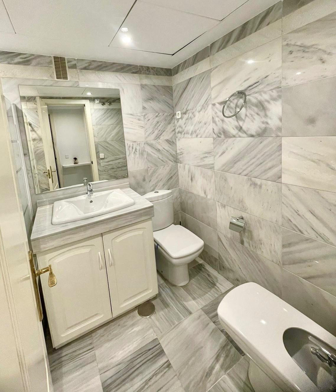 Piso en venta en Av. Ricardo Soriano - foto 2