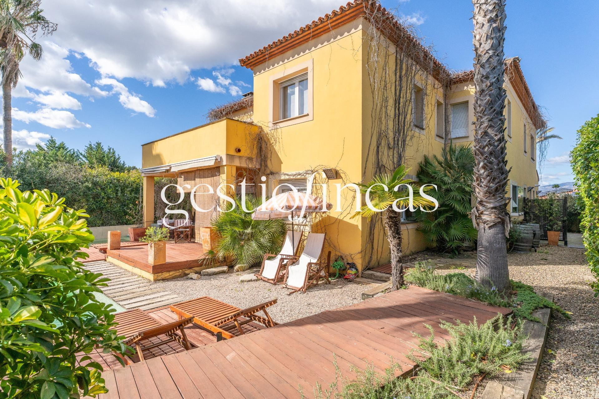 Exclusivo hogar en el club de Golf Aigüesverds - foto 2