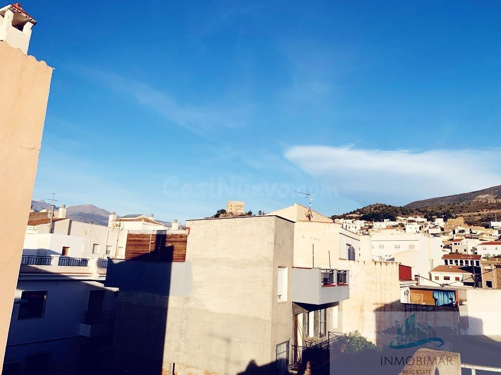 ¡Espectacular Casa en el Corazón de Vélez de Benaudalla! ✨ - foto 3