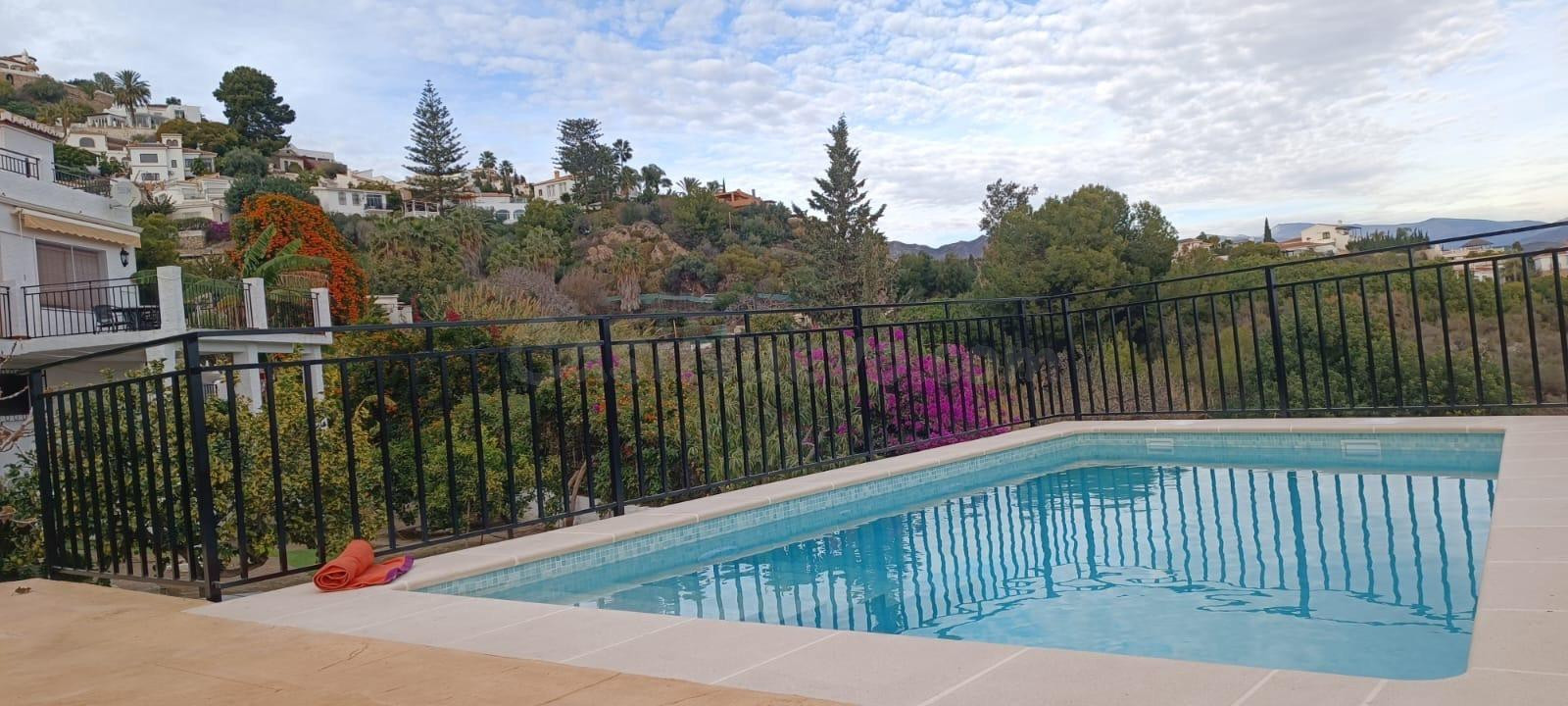 Villa 3 habitaciones 180m² en venta - Monte los Almendros -  - foto 2
