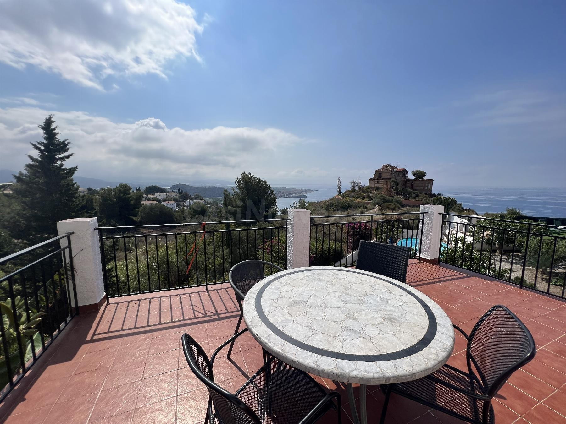 Villa 3 habitaciones 180m² en venta - Monte los Almendros -  - foto 4