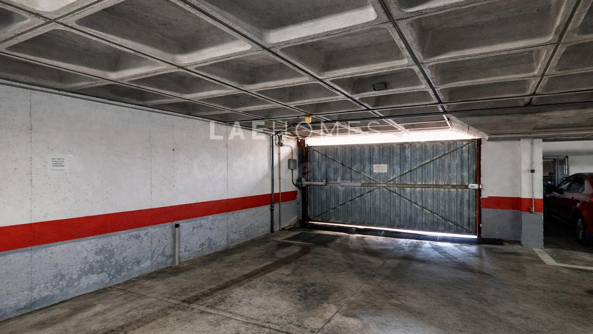 Plazas de garaje en venta en Playa de San Juan - foto 3