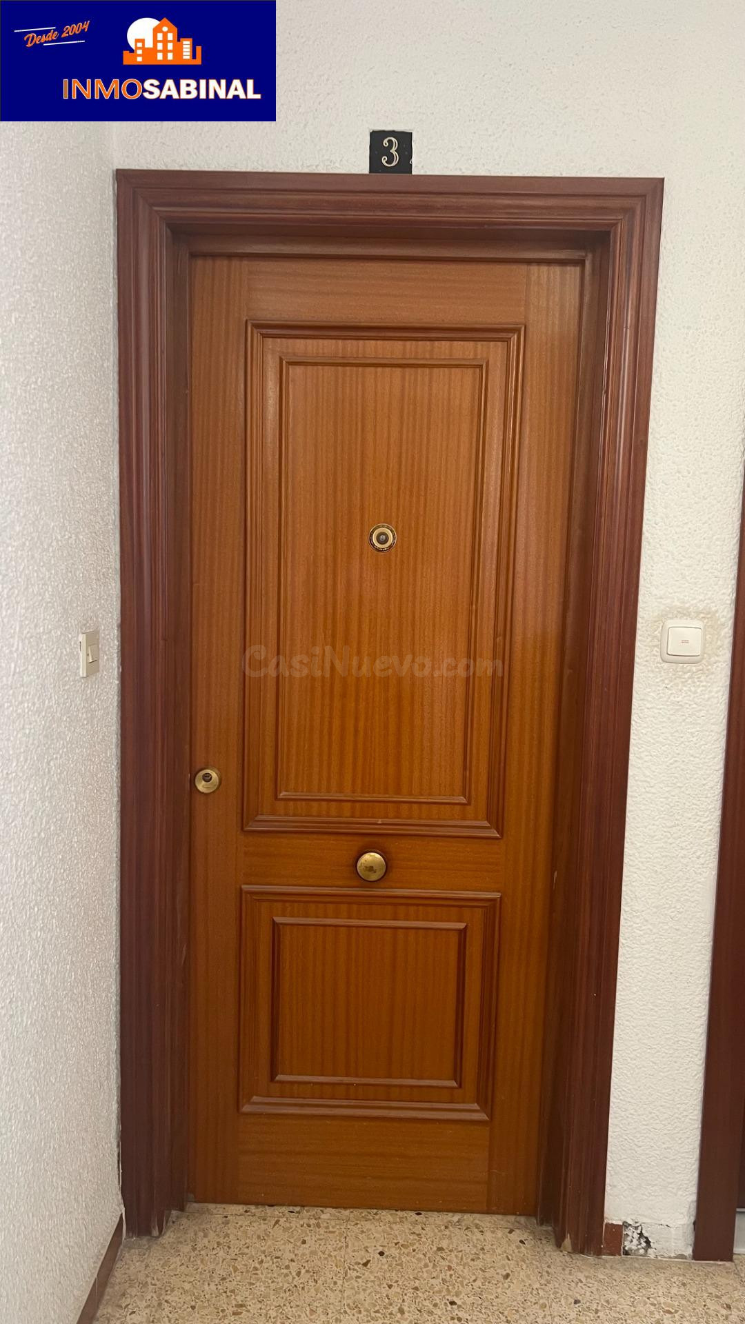 OPORTUNIDAD PISO EN BARRIO CONSOLIDADO DE ALMERIA 3 DORMITOR - foto 4