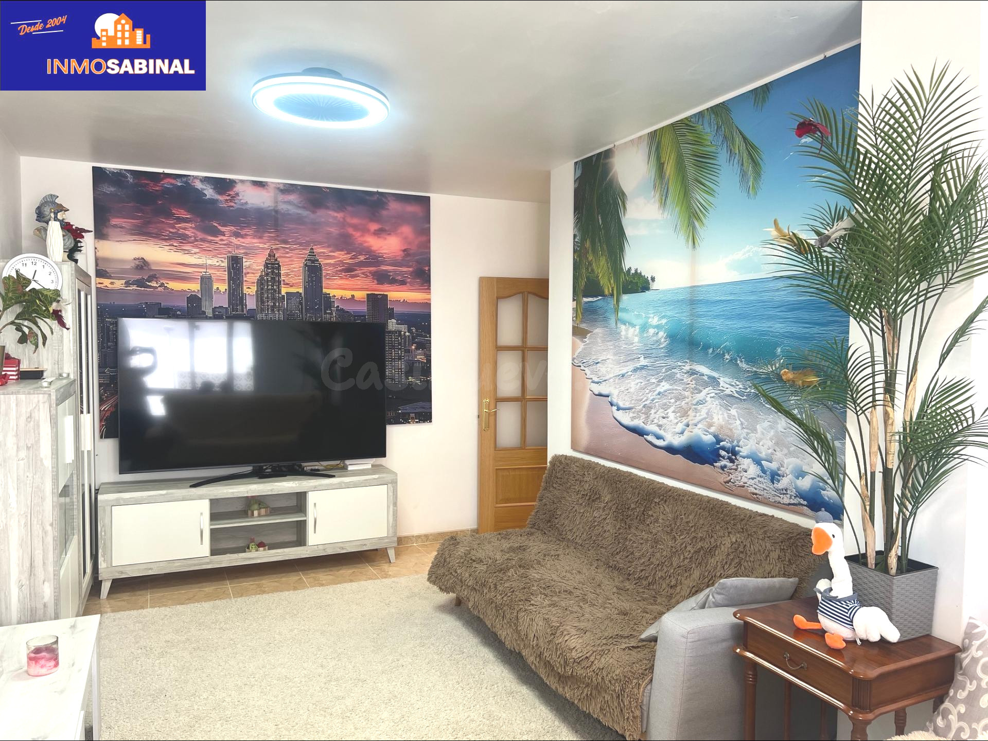 Amplio y Moderno Piso en Roquetas de Mar, Ideal para Familias
