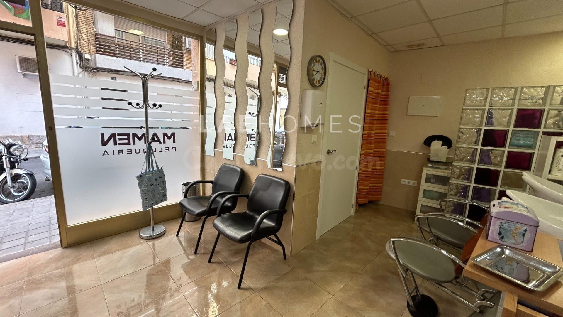 Local comercial en venta en Alicante - foto 3