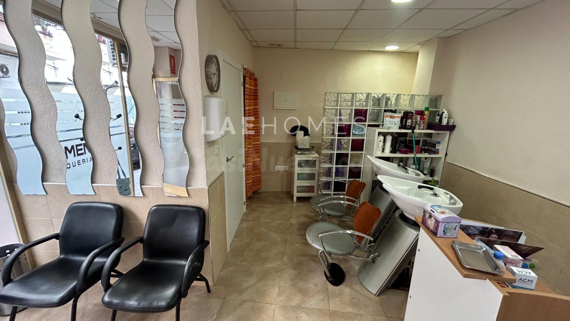 Local comercial en venta en Alicante - foto 4