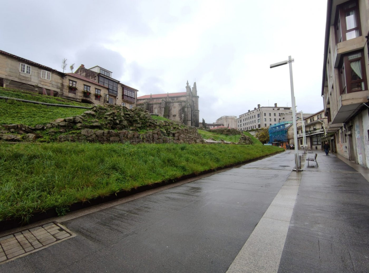 SUELO CENTRO PONTEVEDRA
