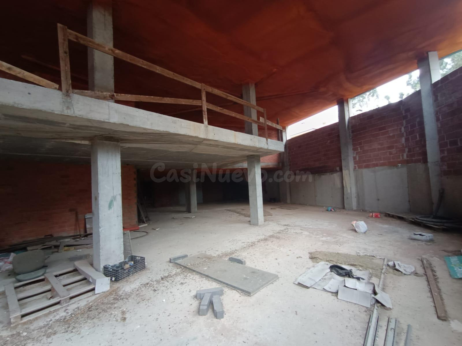 ENORME LOCAL en Lalín - foto 2