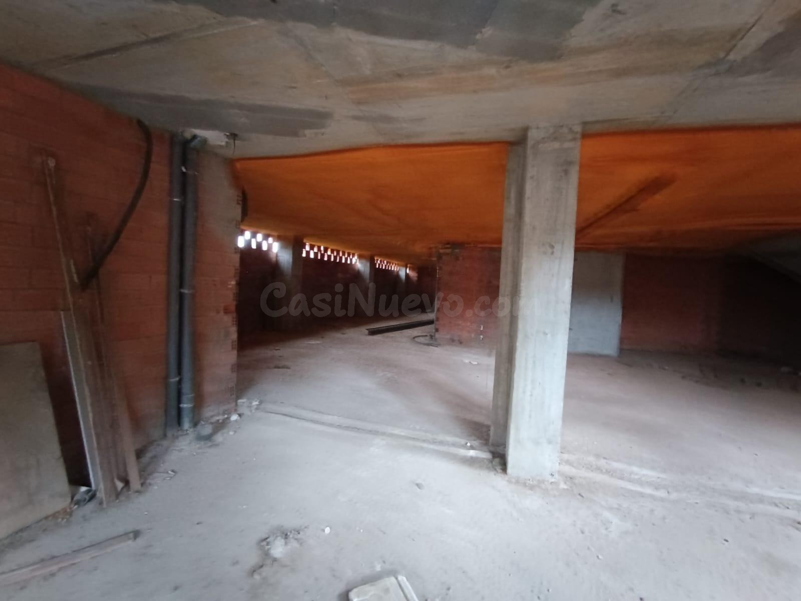 ENORME LOCAL en Lalín - foto 5