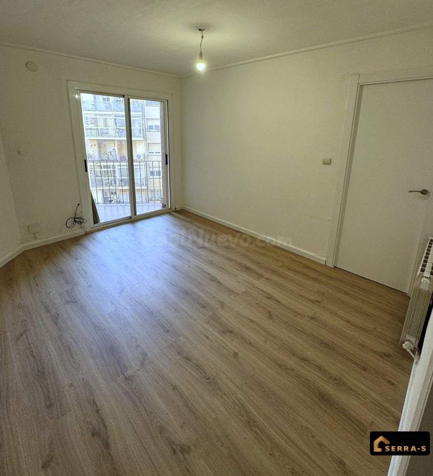 GRAN PISO DE 4 habitaciones EN PERAMÀS (MATARÓ) - foto 2