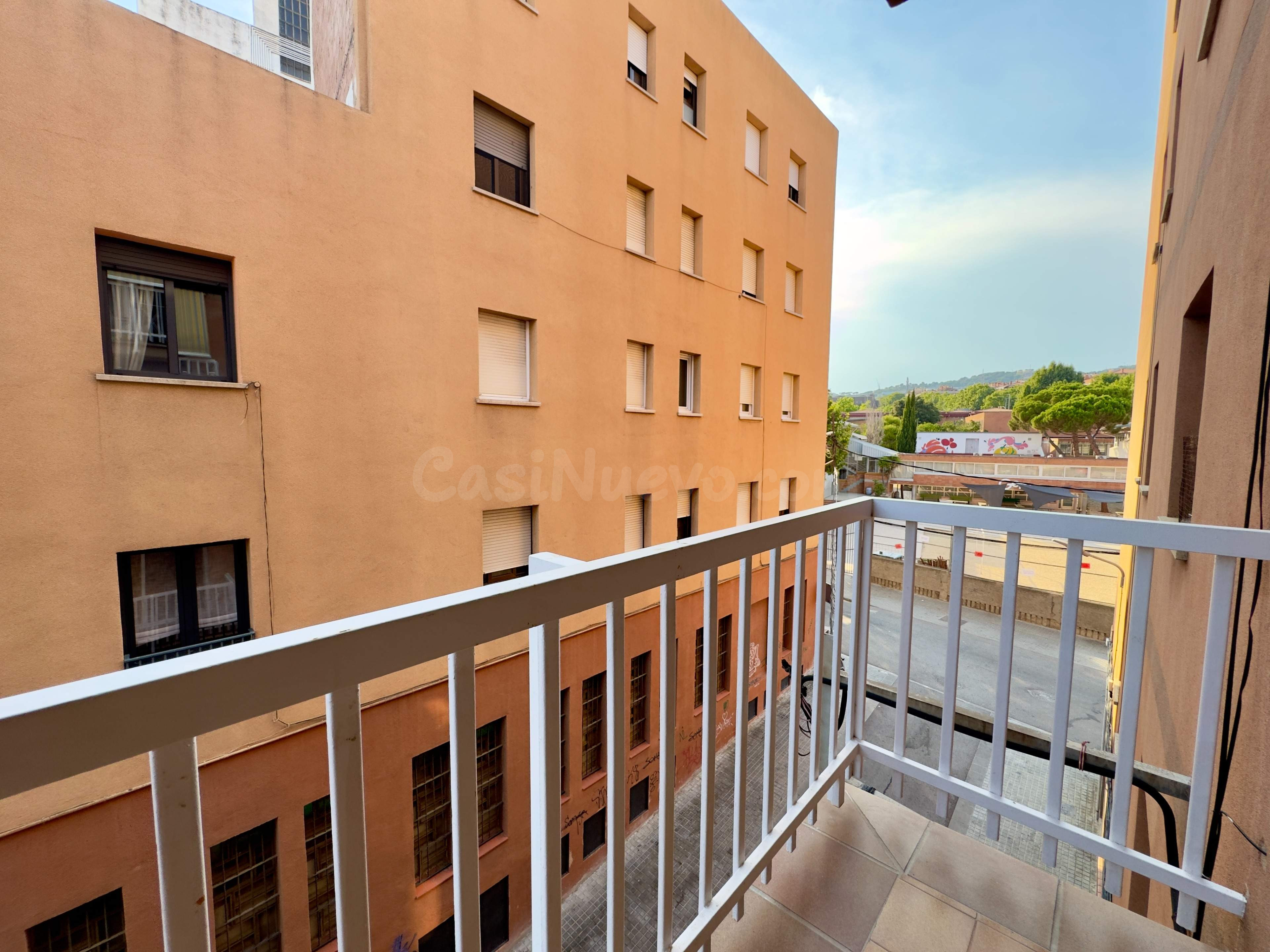 AMPLIO PISO DE 4 habitaciones, LUMINOSO Y CON UNA TERRAZA ES - foto 5