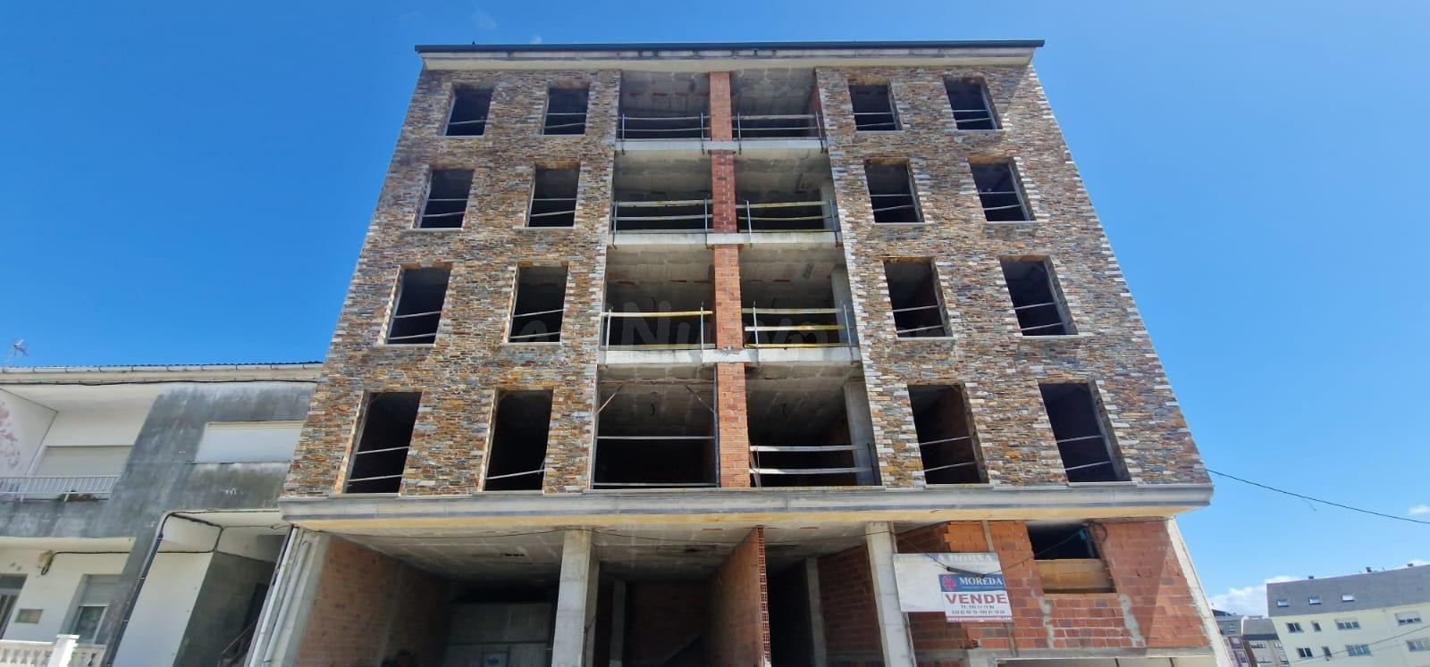 VENTA EDIFICIO EN OBRA PARADA EN COSTA DO CASTRO 6 Foz (Lugo - foto 2