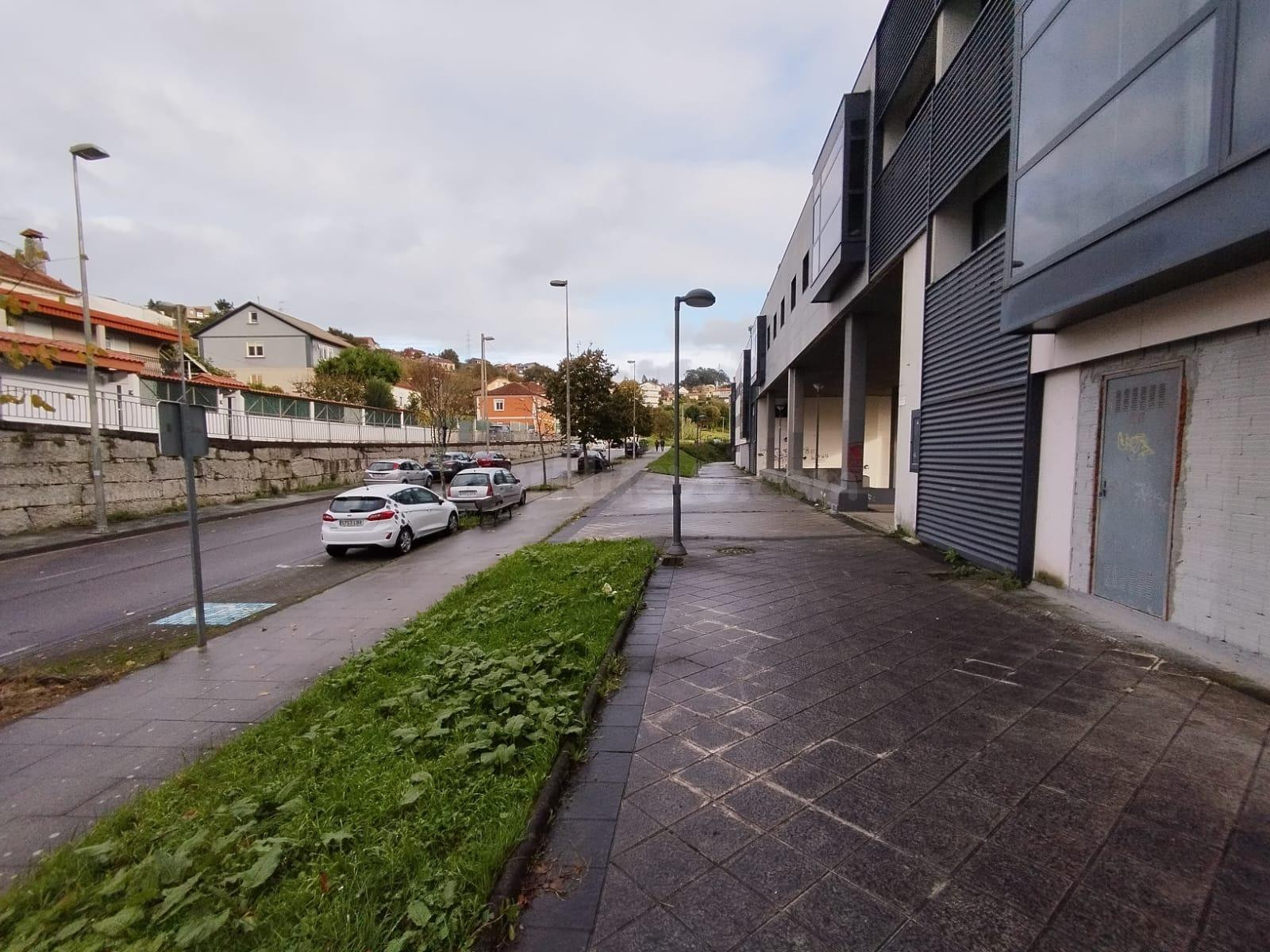 OPORTUNIDAD ÚNICA: Local Comercial en Bruto de 127 m2 en Bar - foto 3