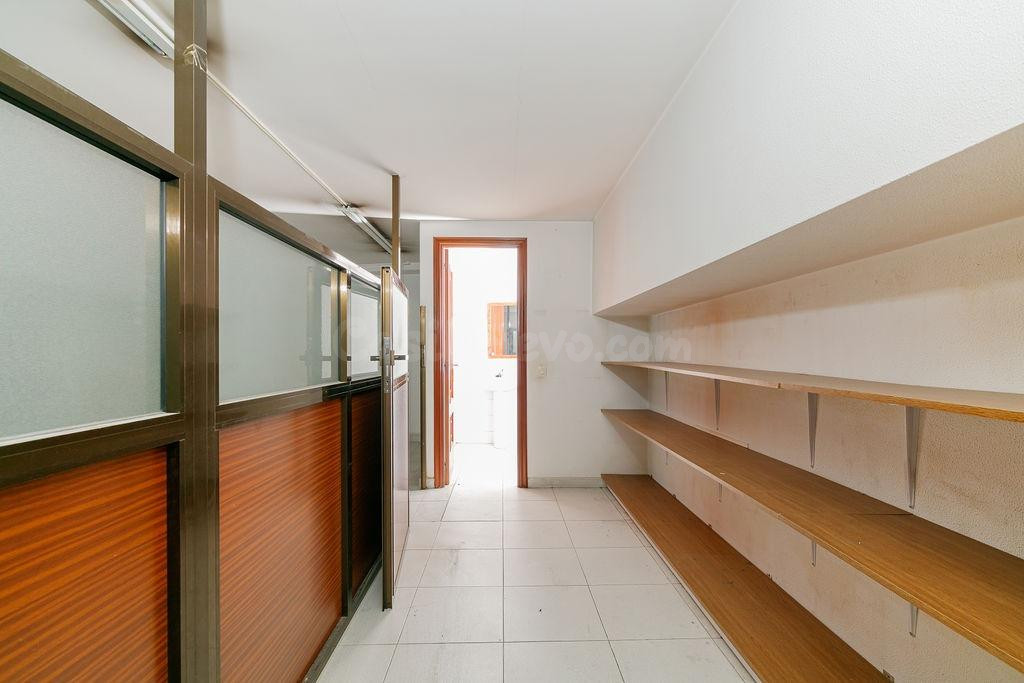 ¡Oportunidad única! Local comercial en venta en Vigo - foto 3