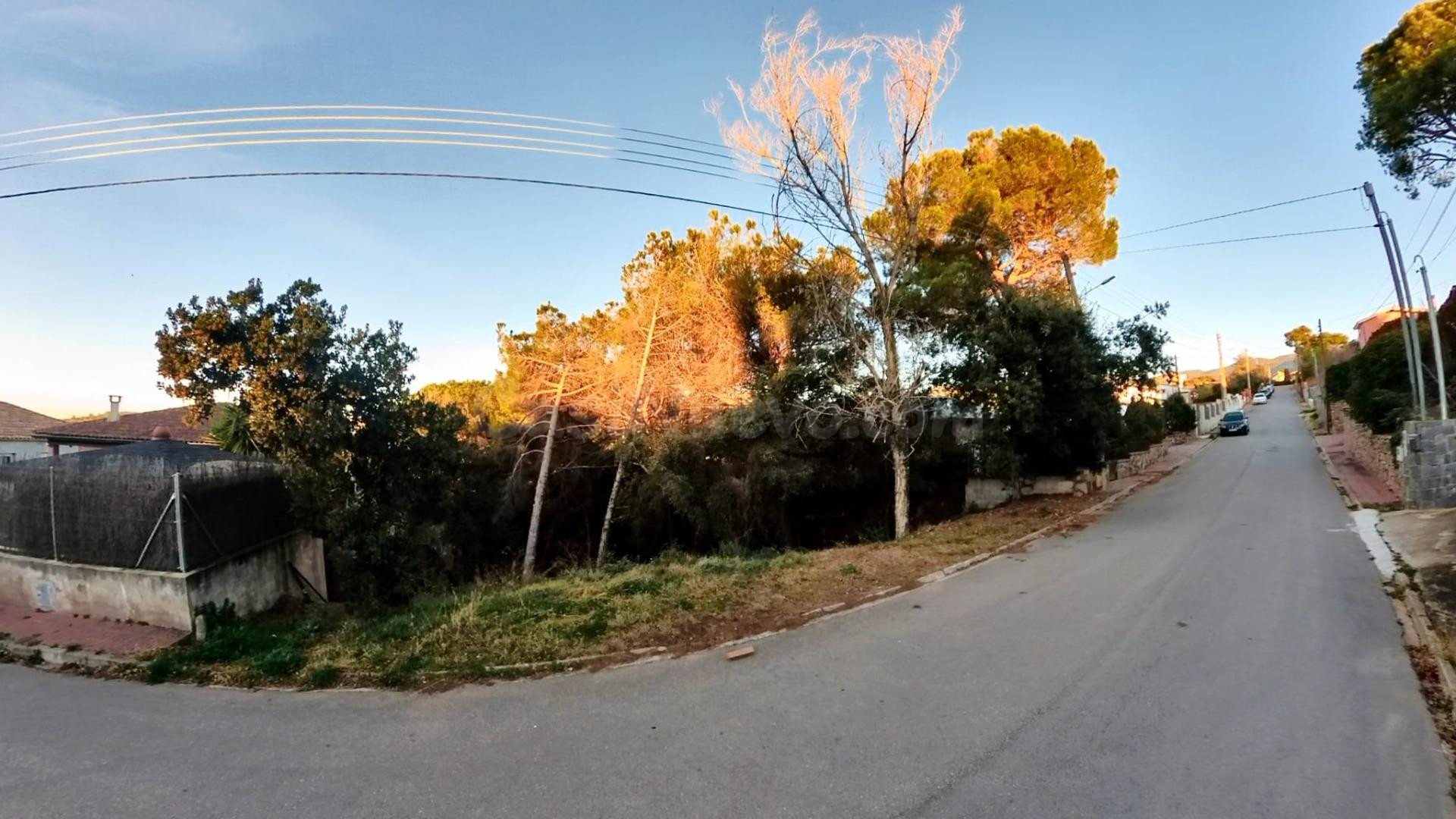 Terreno urbanizable en venta - Ca l` esmandia