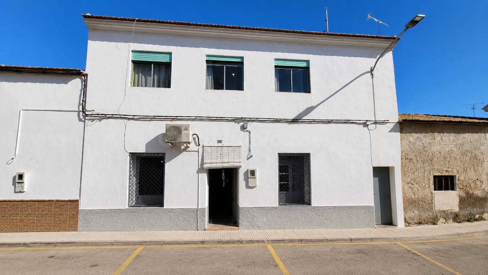 Oportunidad ÚNICA en Santomera, 2 VIVIENDAS POR AL PRECIO DE