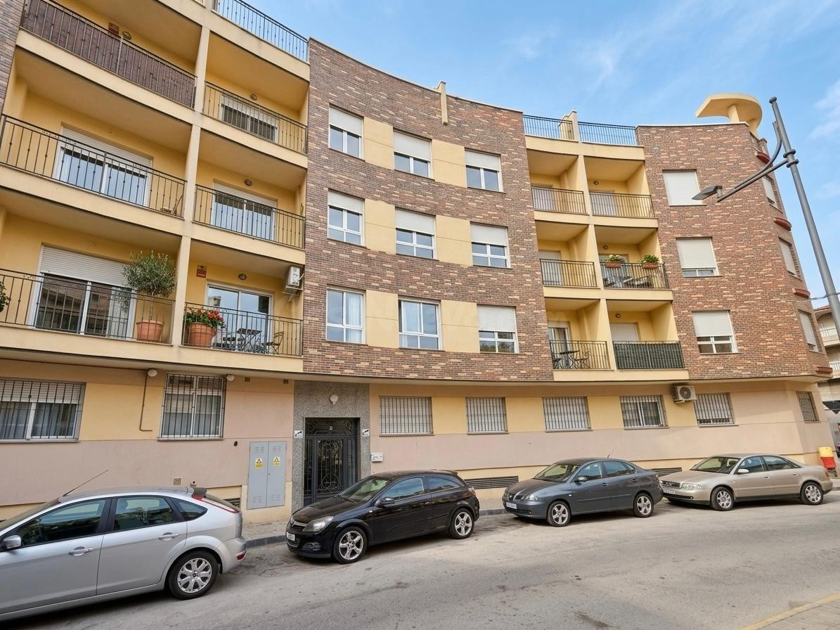 PLANTA BAJA TOTALMENTE REFORMADA EN BENIEL CON PATIO, GARAJE