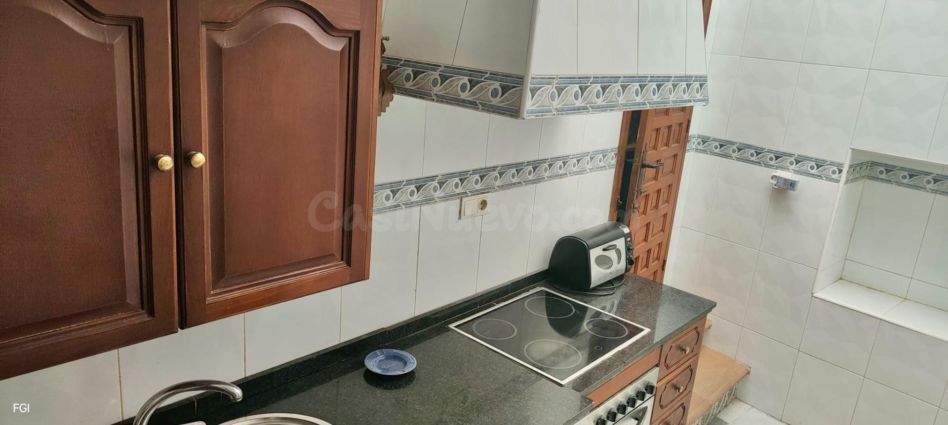 Prime Investment Opportunity | Corner Building with Terrace, - foto 5