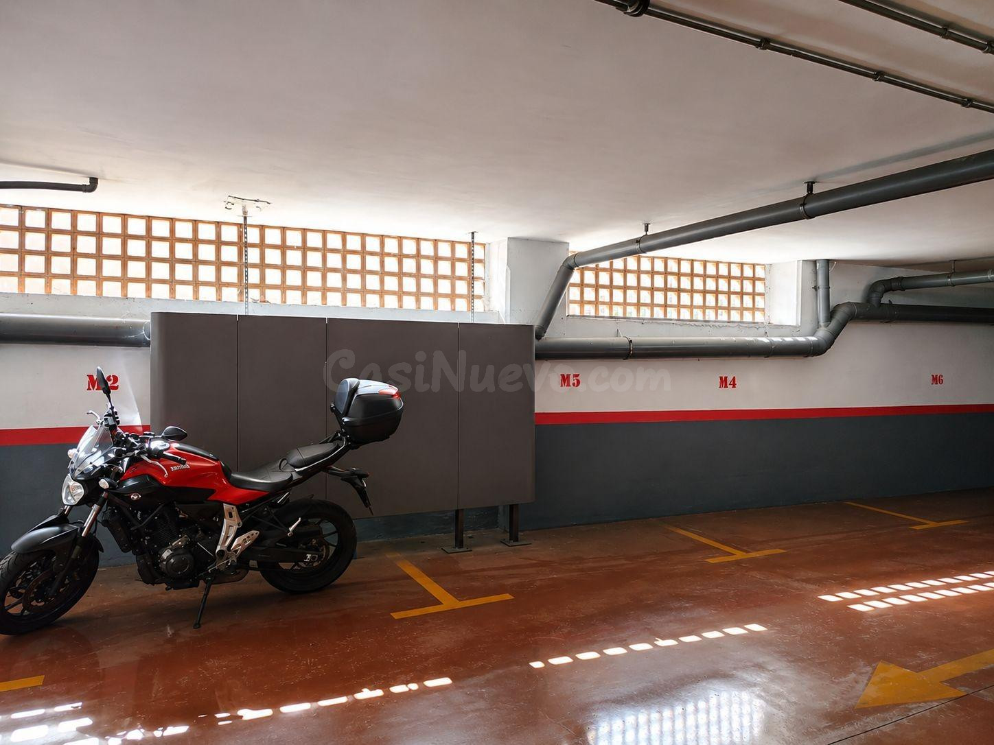 Amplio Parking de Moto en Figaro - Montmany por solo €30