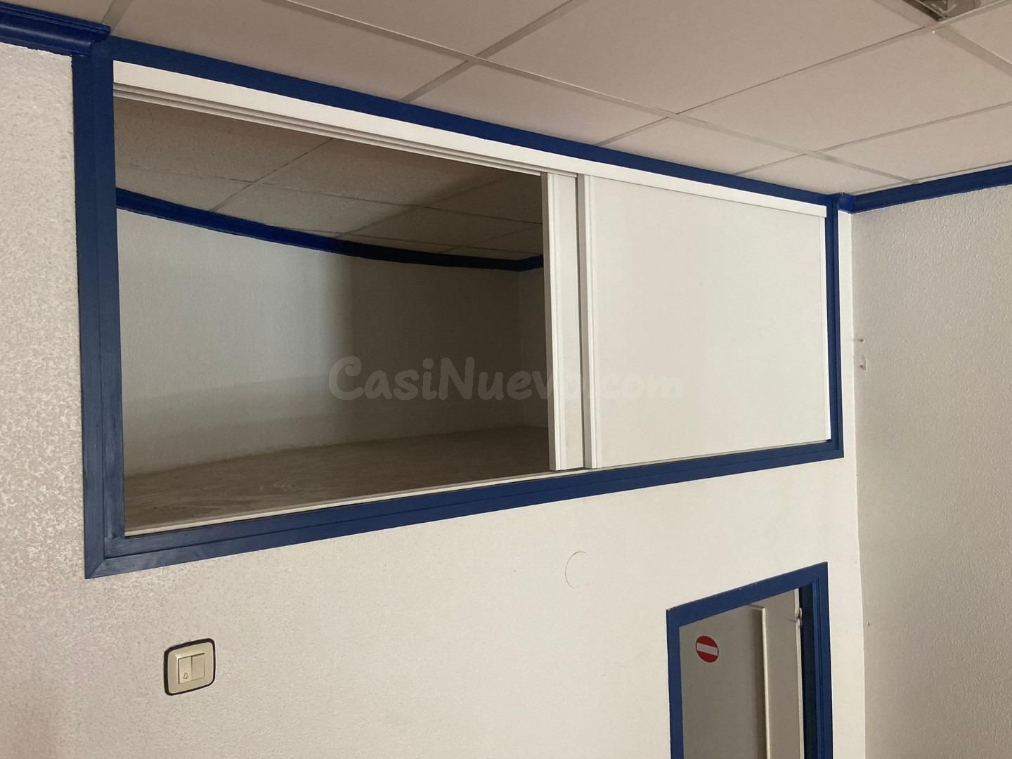 LOCAL COMERCIAL LISTO PARA MONTAR TU NEGOCIO EN EL CENTRO - foto 4