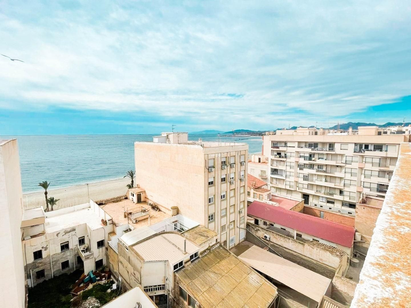 EDIFICIO A LA VENTA EN ÁGUILAS - foto 4