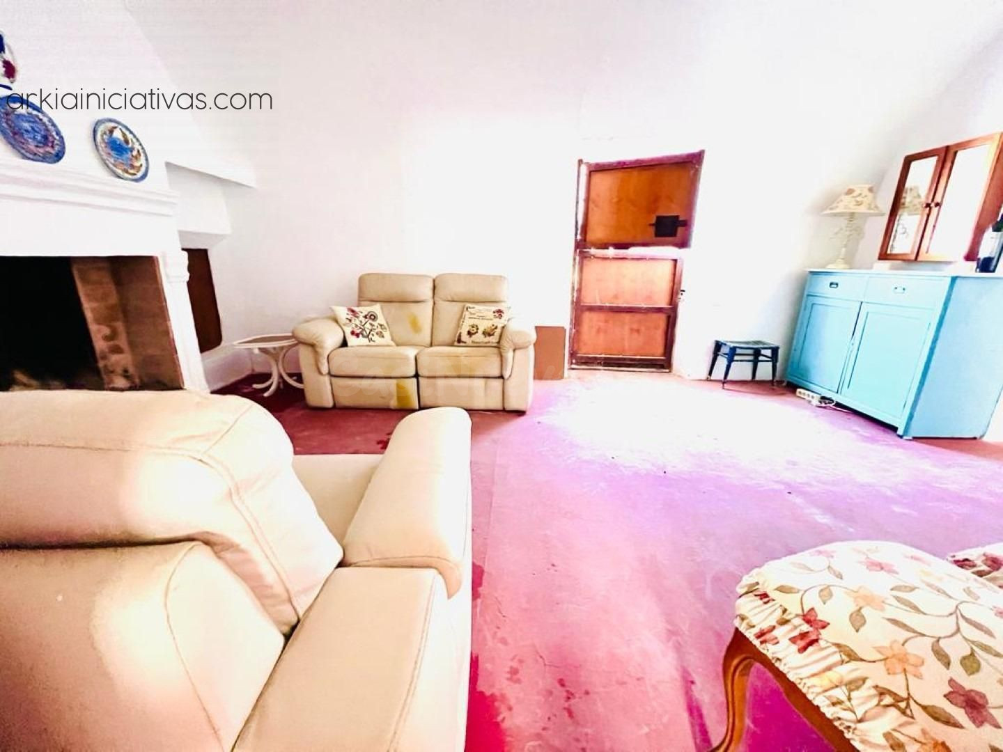 CASA CON TERRENO DEL SIGLO XIX - foto 4