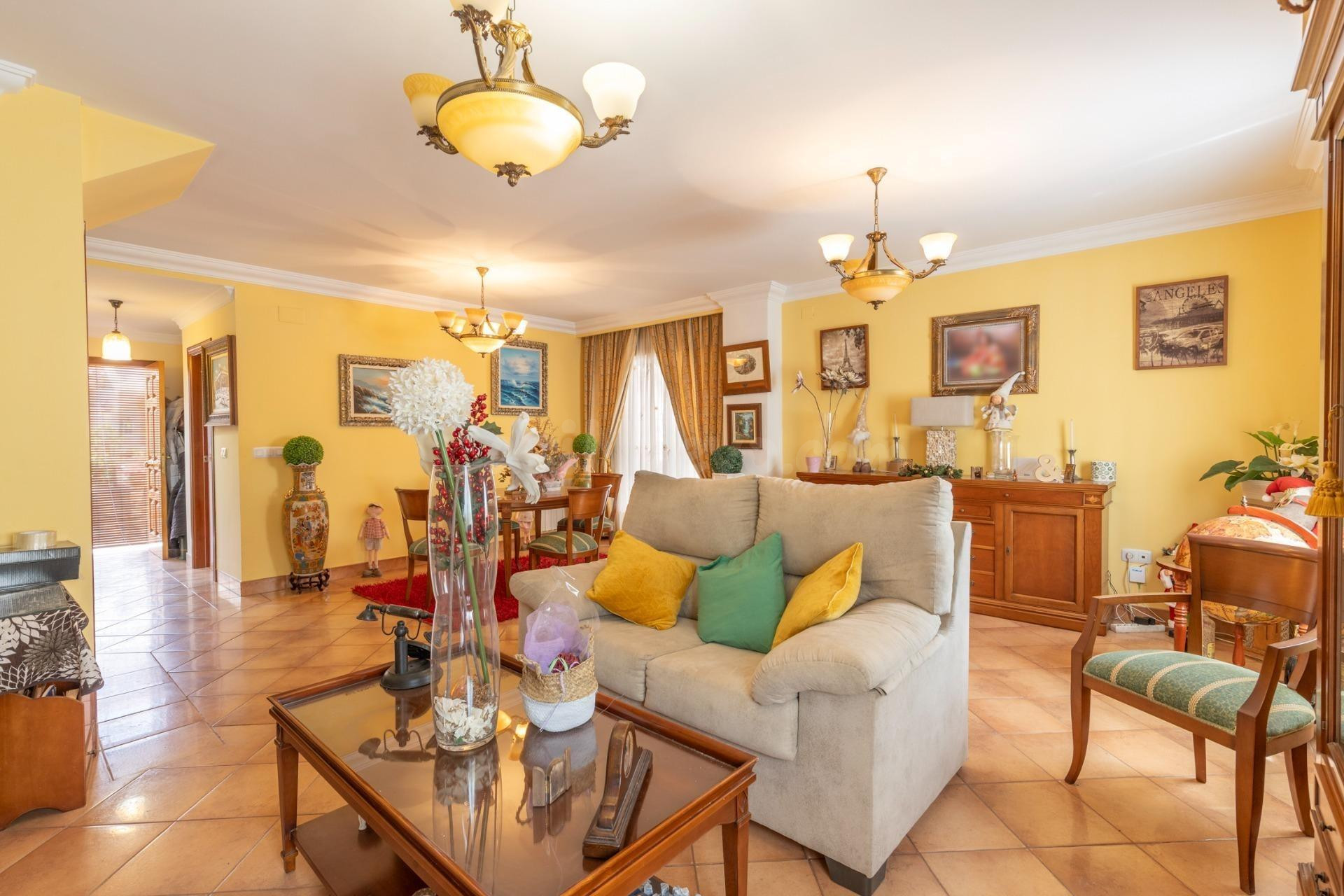¡¡CHALET PAREADO CON PISCINA POR SOLO 289.900€!!! - foto 4