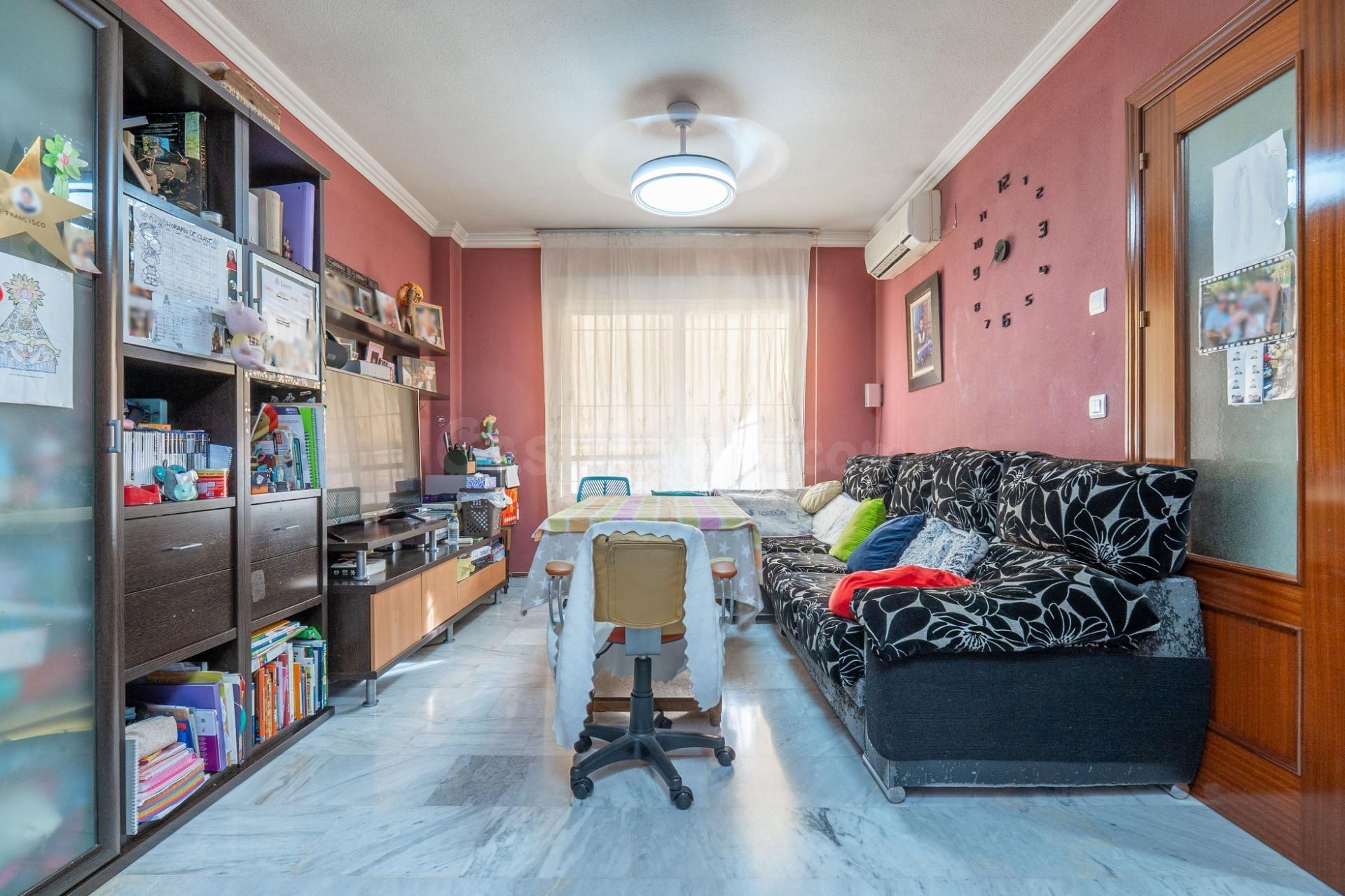 ¡MAGNIFICA CASA UNIFAMILIAR ADOSADA EN LOMALINDA, OGIJARES! - foto 4