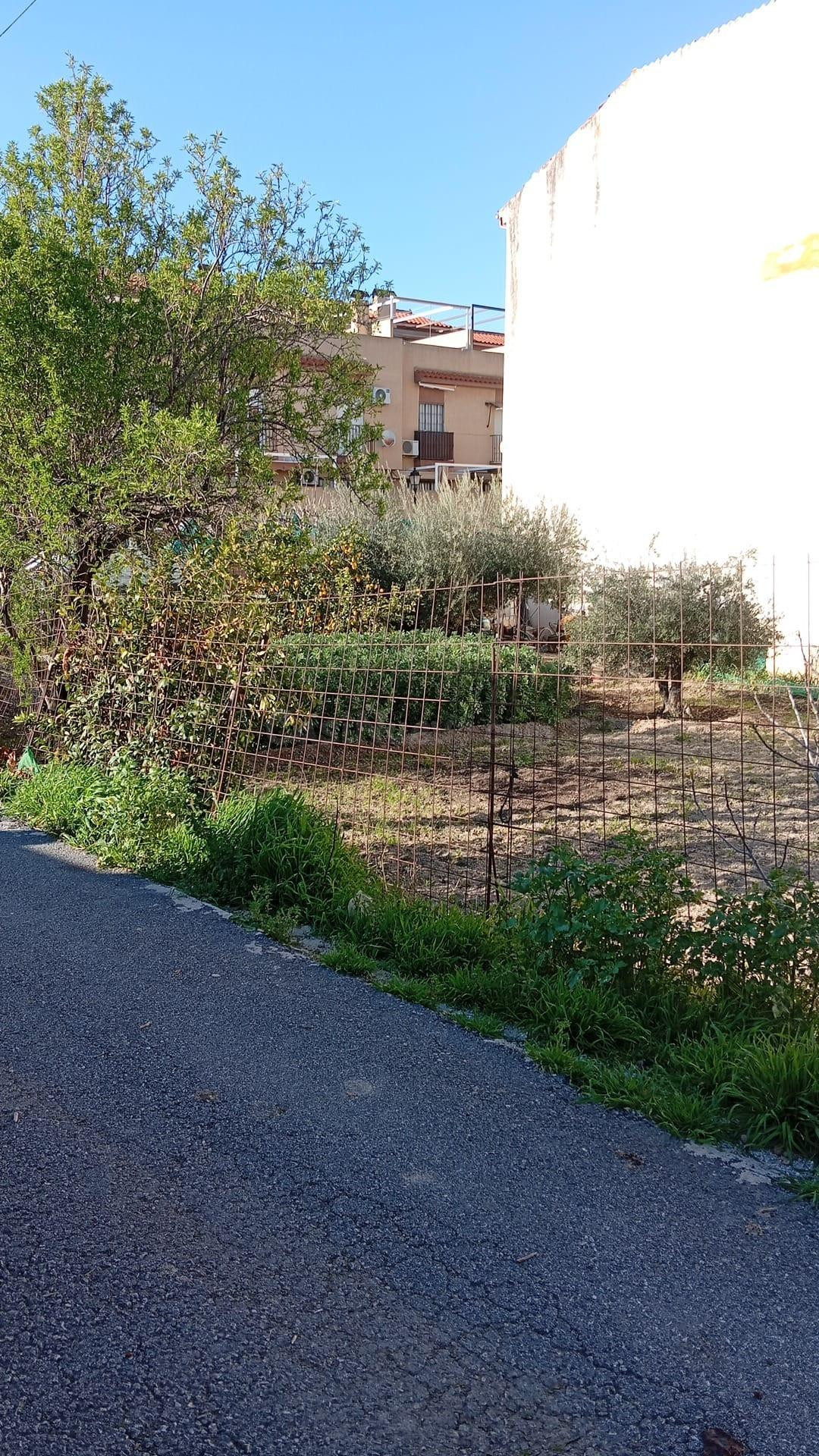 ¡SE VENDE PARCELA URBANIZABLE EN HÍJAR!