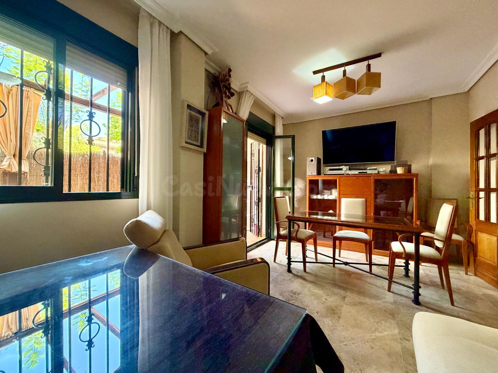BAJO DE 3 DORMITORIOS CON TERRAZA DE 25 M2, PATIO, GARAJE, T - foto 2