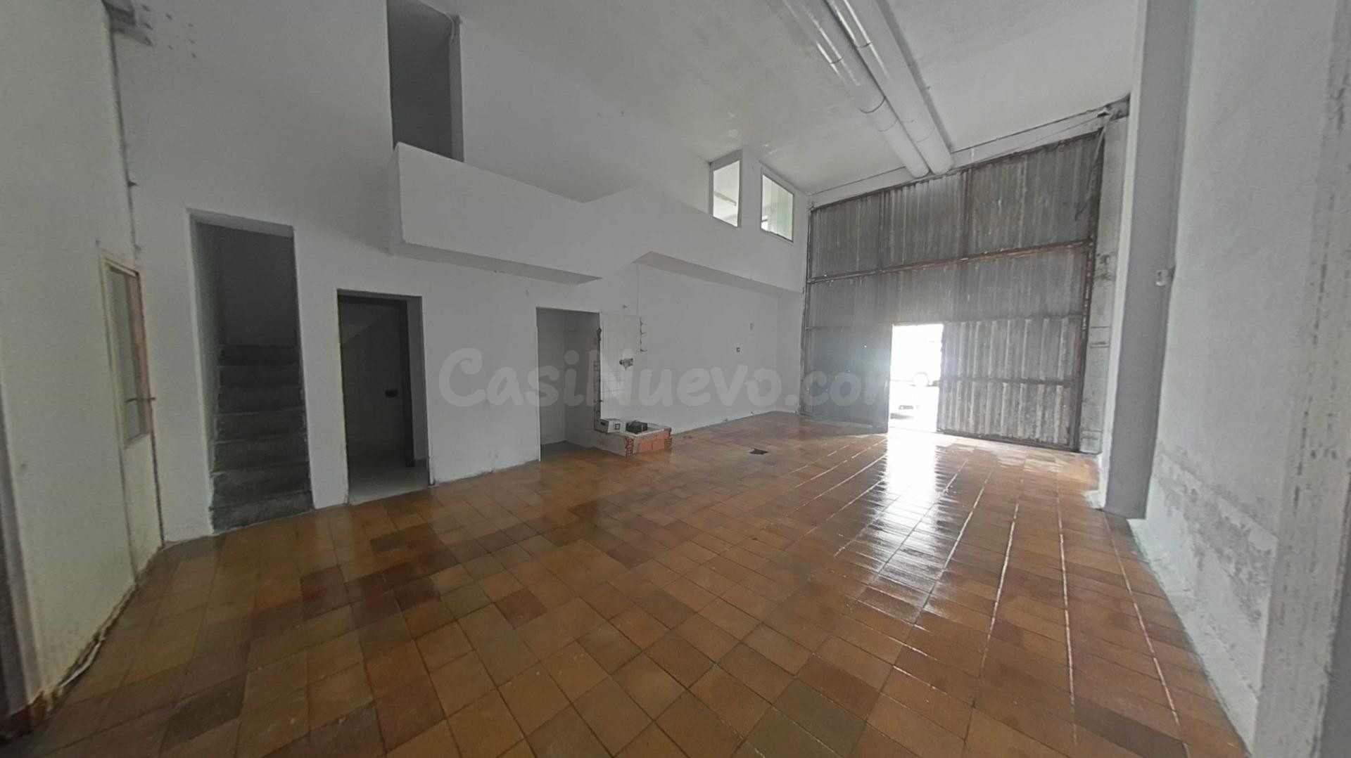 Local comercial 211m² en venta - Residencia - Abella