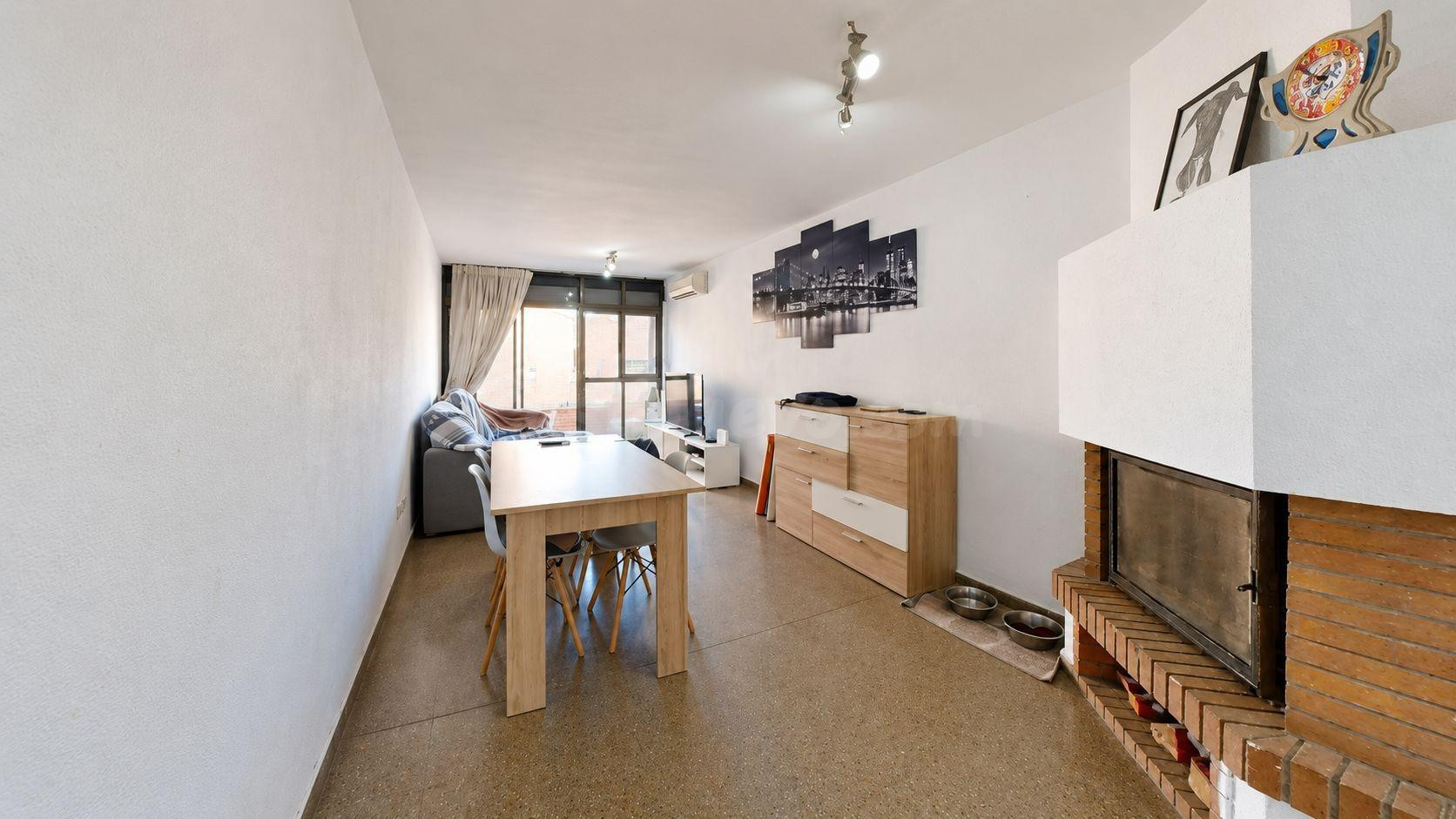 Chalet pareado en venta.