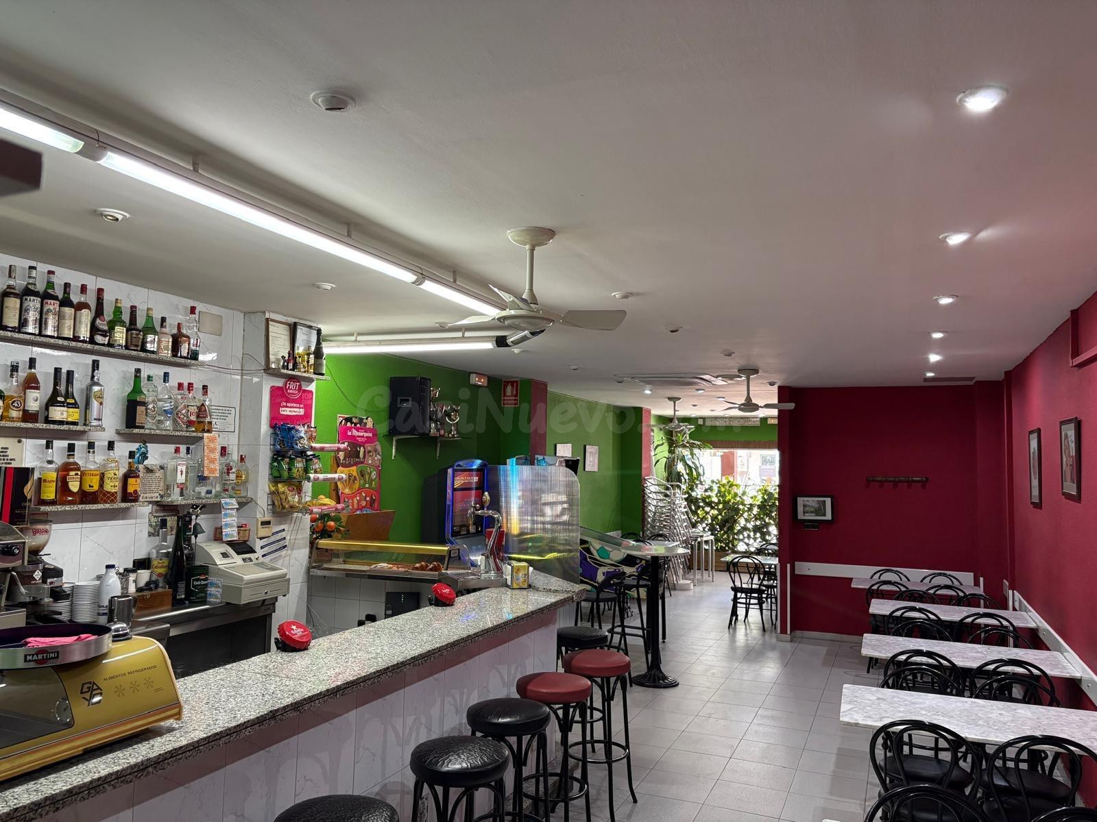 TRASPASO DE BAR-RESTAURANTE CON MÁS DE 30 AÑOS DE HISTORIA - foto 2