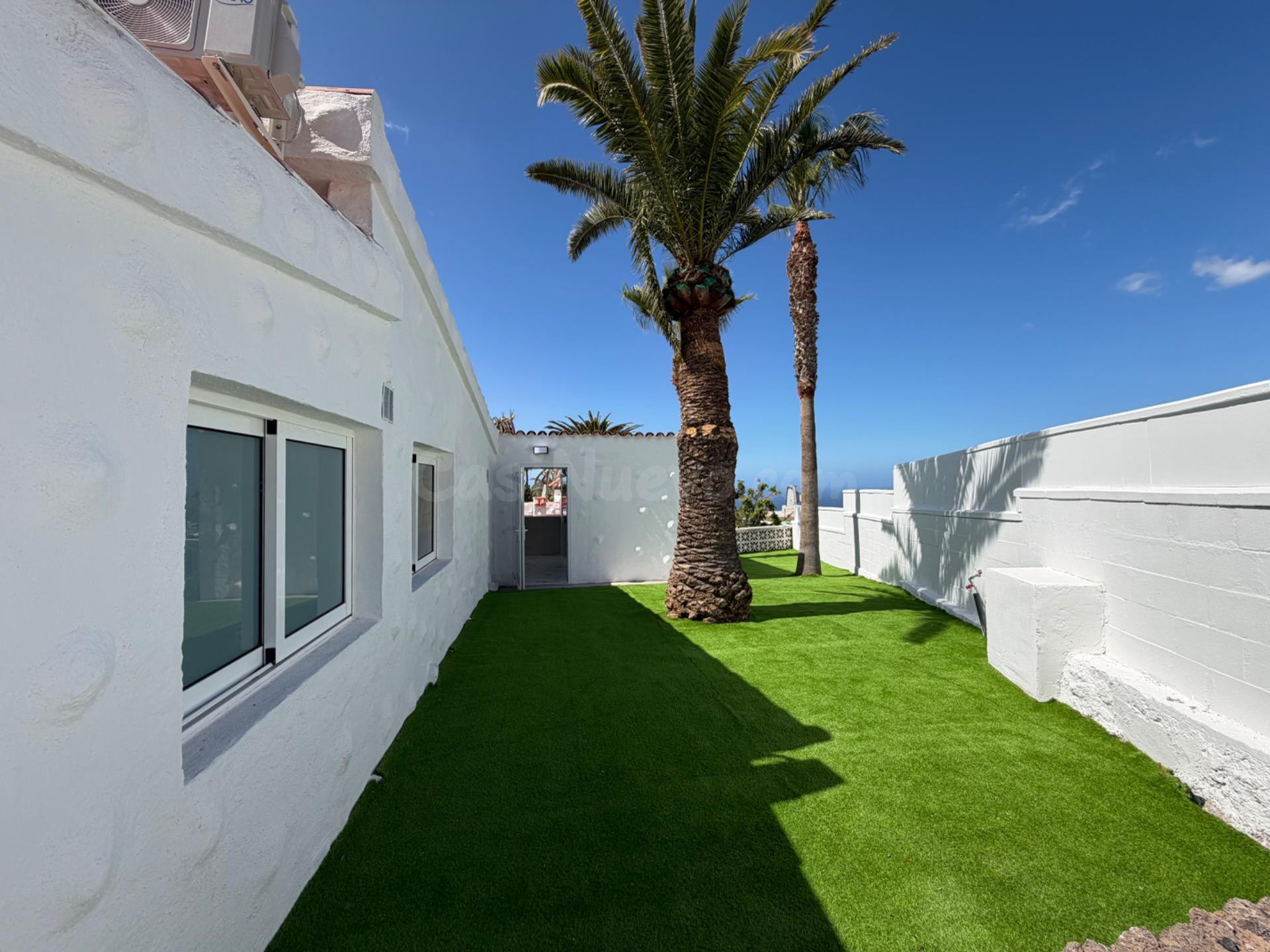 Bungalow con apartamento separado y garaje