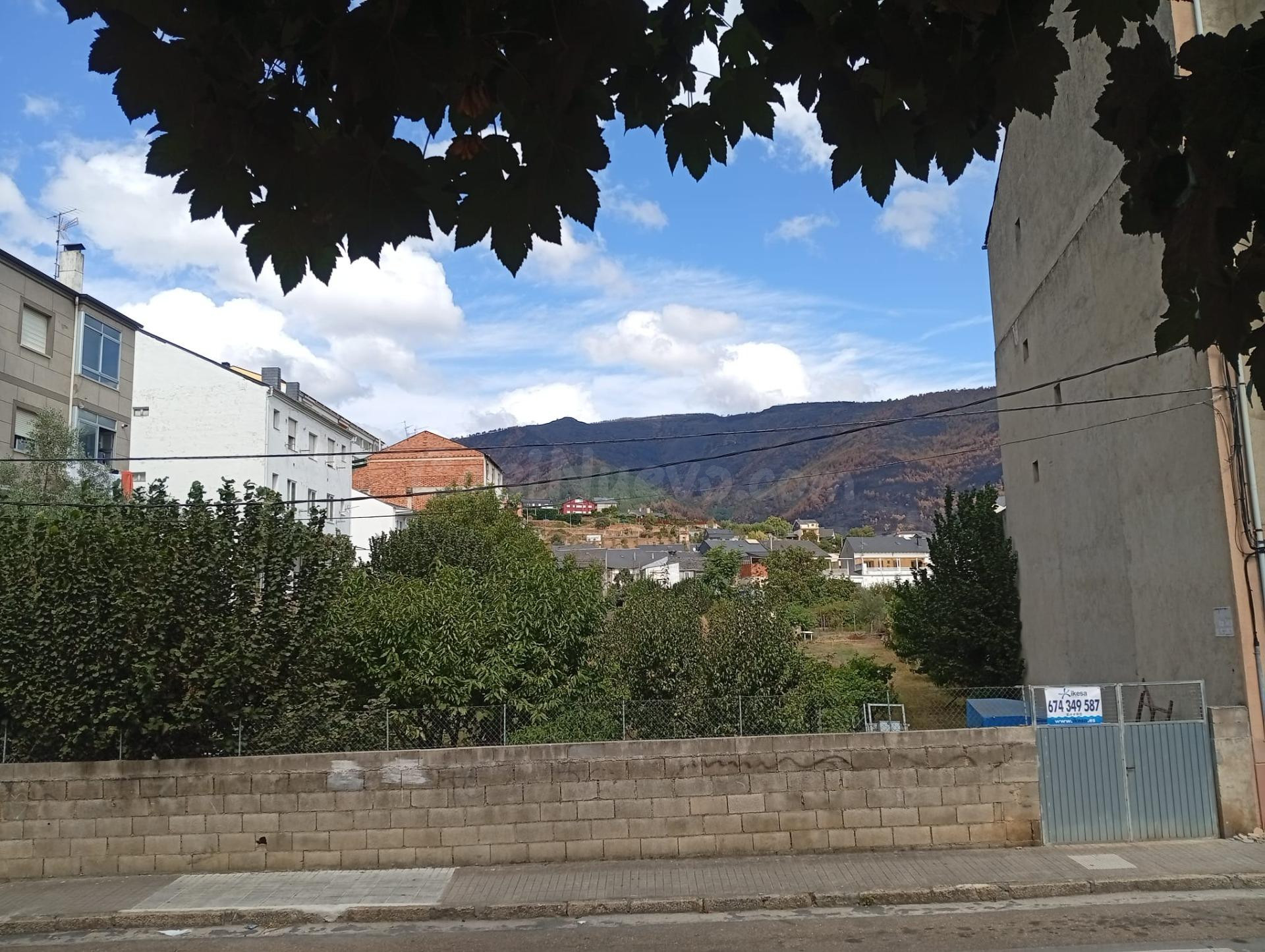 Amplio Terreno Urbano en A Rúa - Oportunidad para Constructo - foto 2