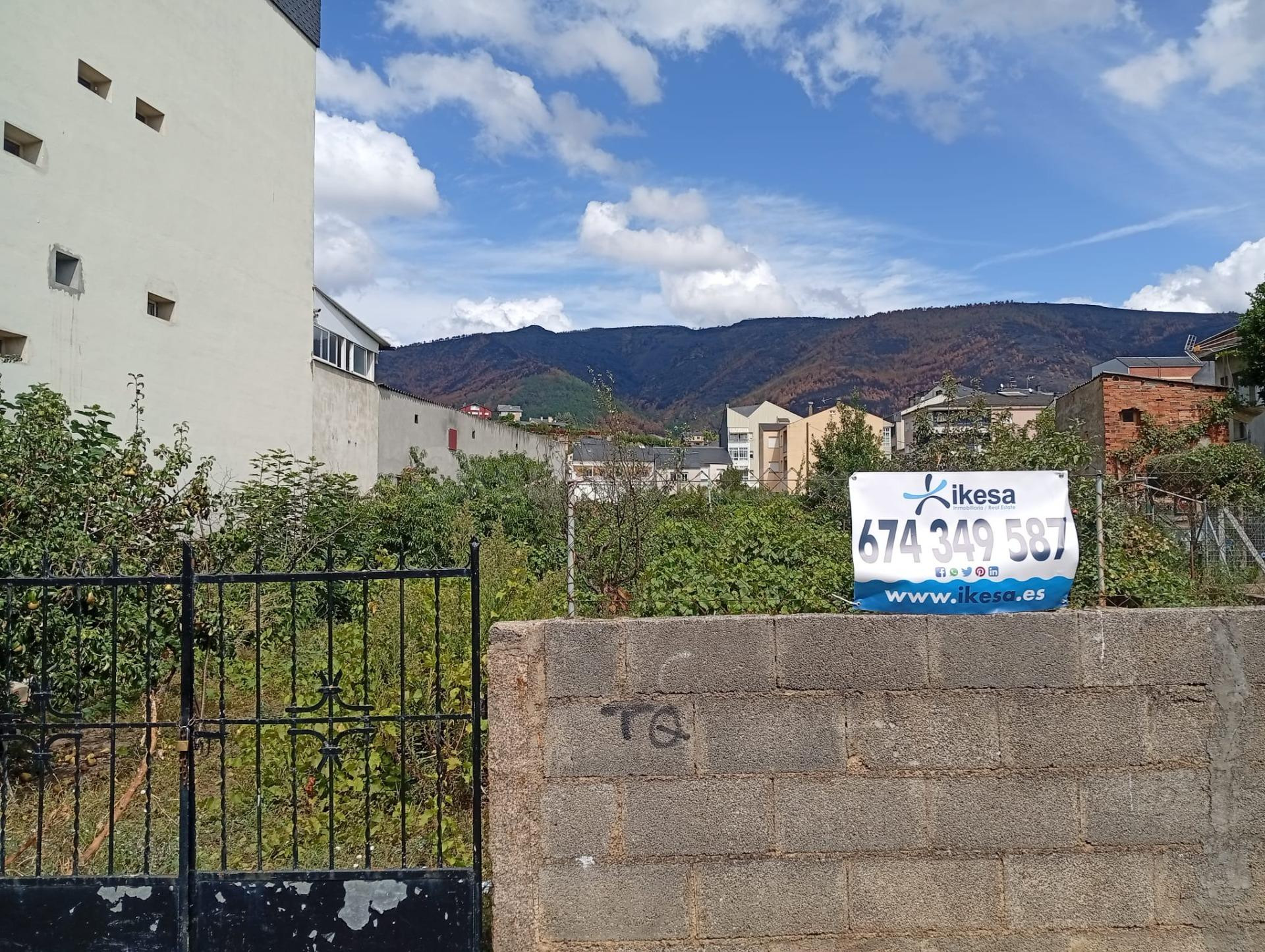 Terreno Urbano en A Rúa - Oportunidad de Inversión Residenci