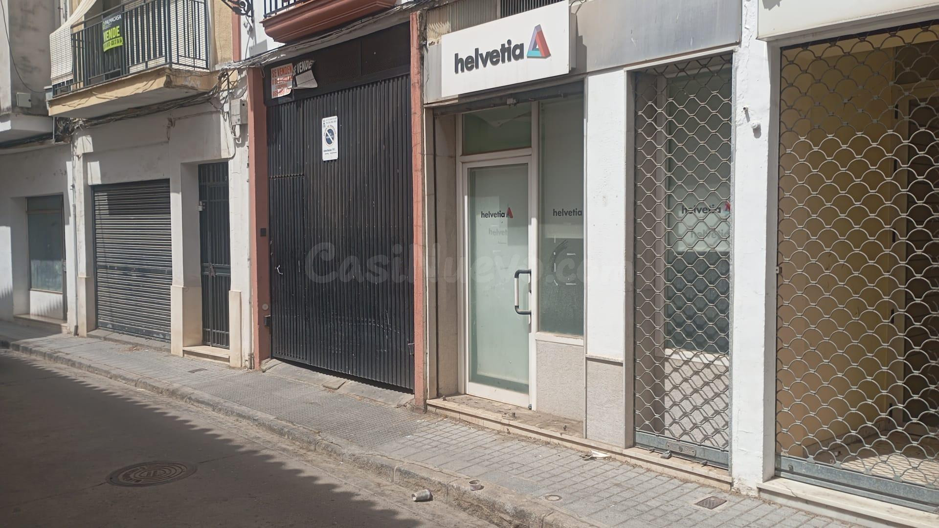 LOCAL COMERCIAL EN PLENO CENTRO, PALMA DEL RIO, CORDOBA. - foto 2