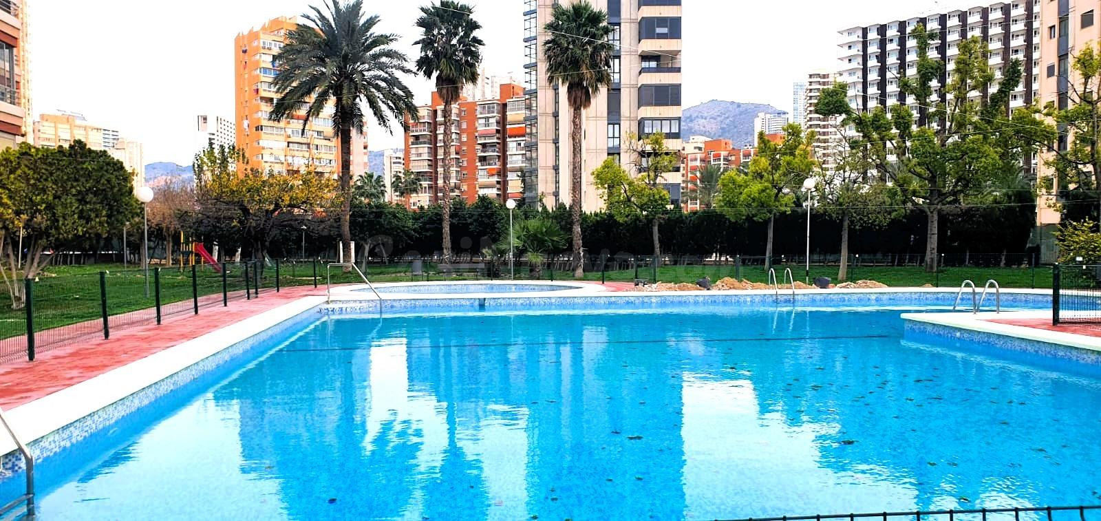Amplio y Luminoso Piso en venta en Ricón de Loix zona llana,  Benidorm