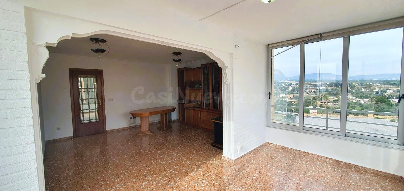 Amplio y Luminoso Piso en venta en Ricón de Loix zona llana, - foto 5