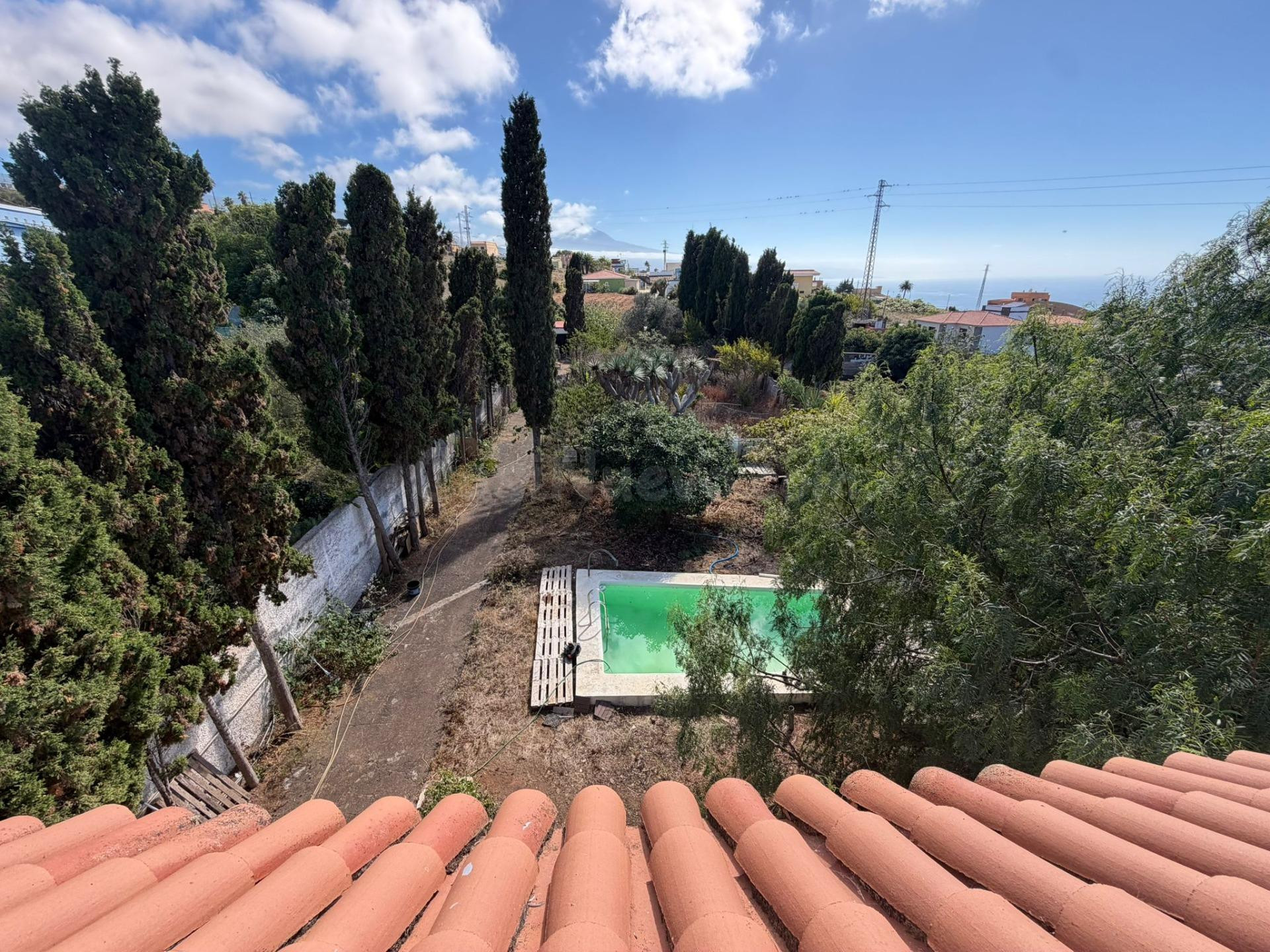 Chalet independiente con gran terreno, piscina y espectacula - foto 4