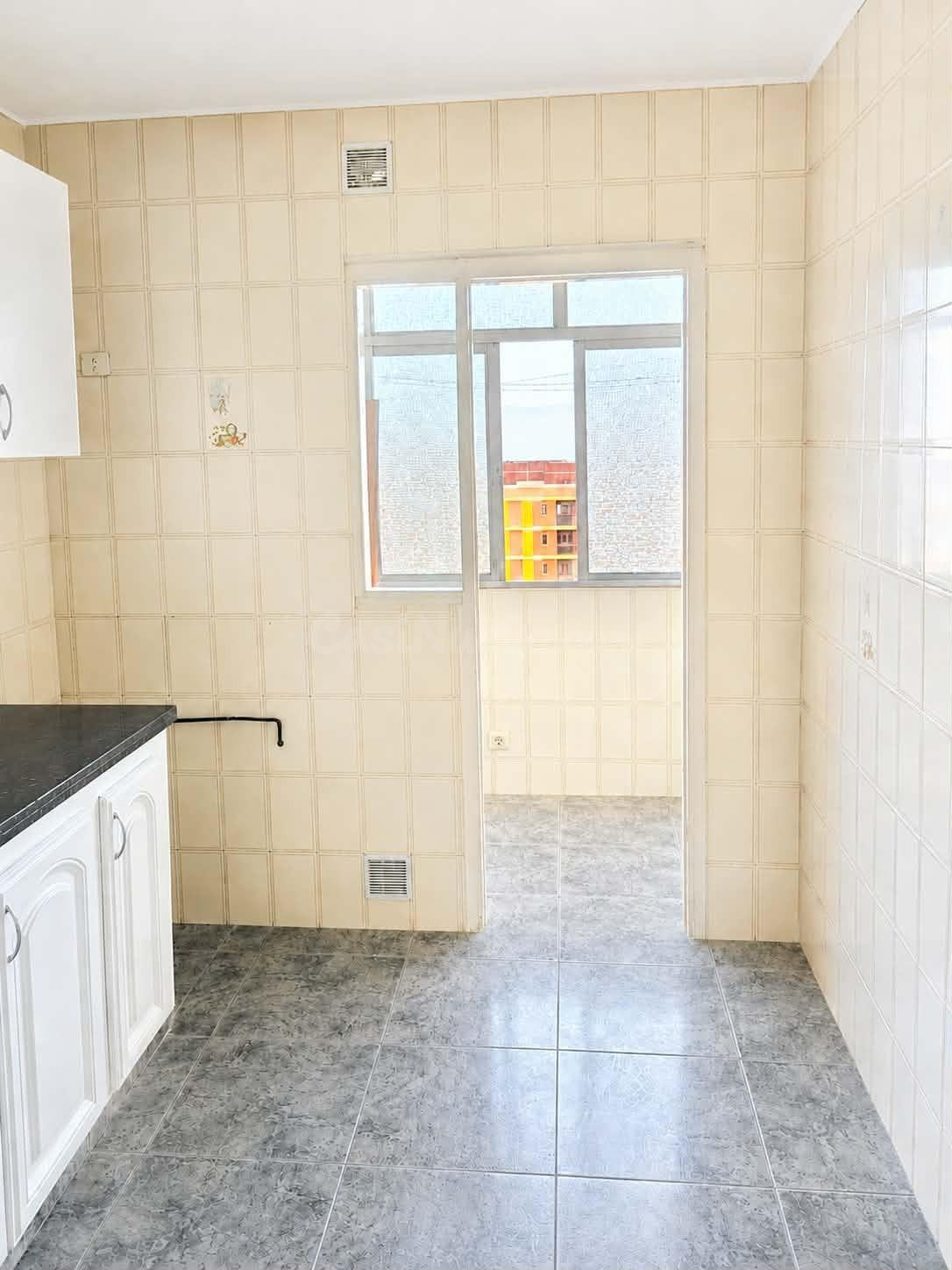 ¡GRAN OPORTUNIDAD! AMPLIO PISO EXTERIOR CON TERRAZA – DERRAM - foto 4